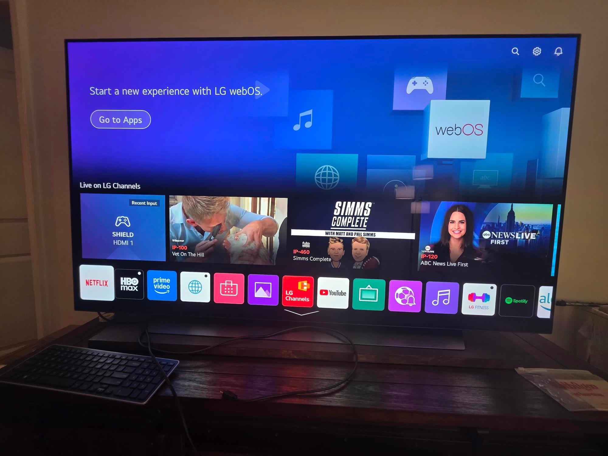 65" LG 4K TV - LG OLED65CXPUA