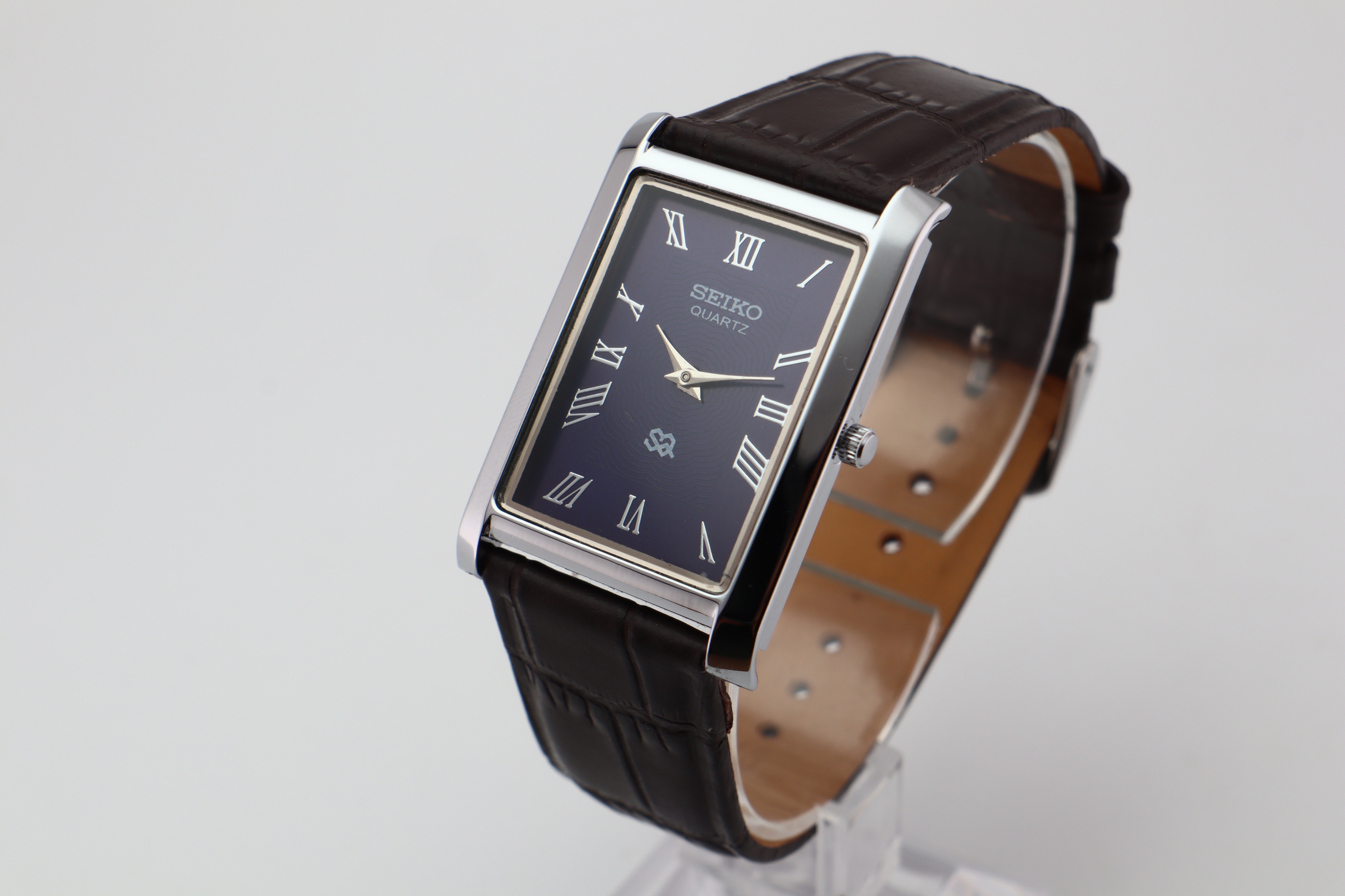 Refurbished Vintage Slim Tank Men’s Watch - photo 3