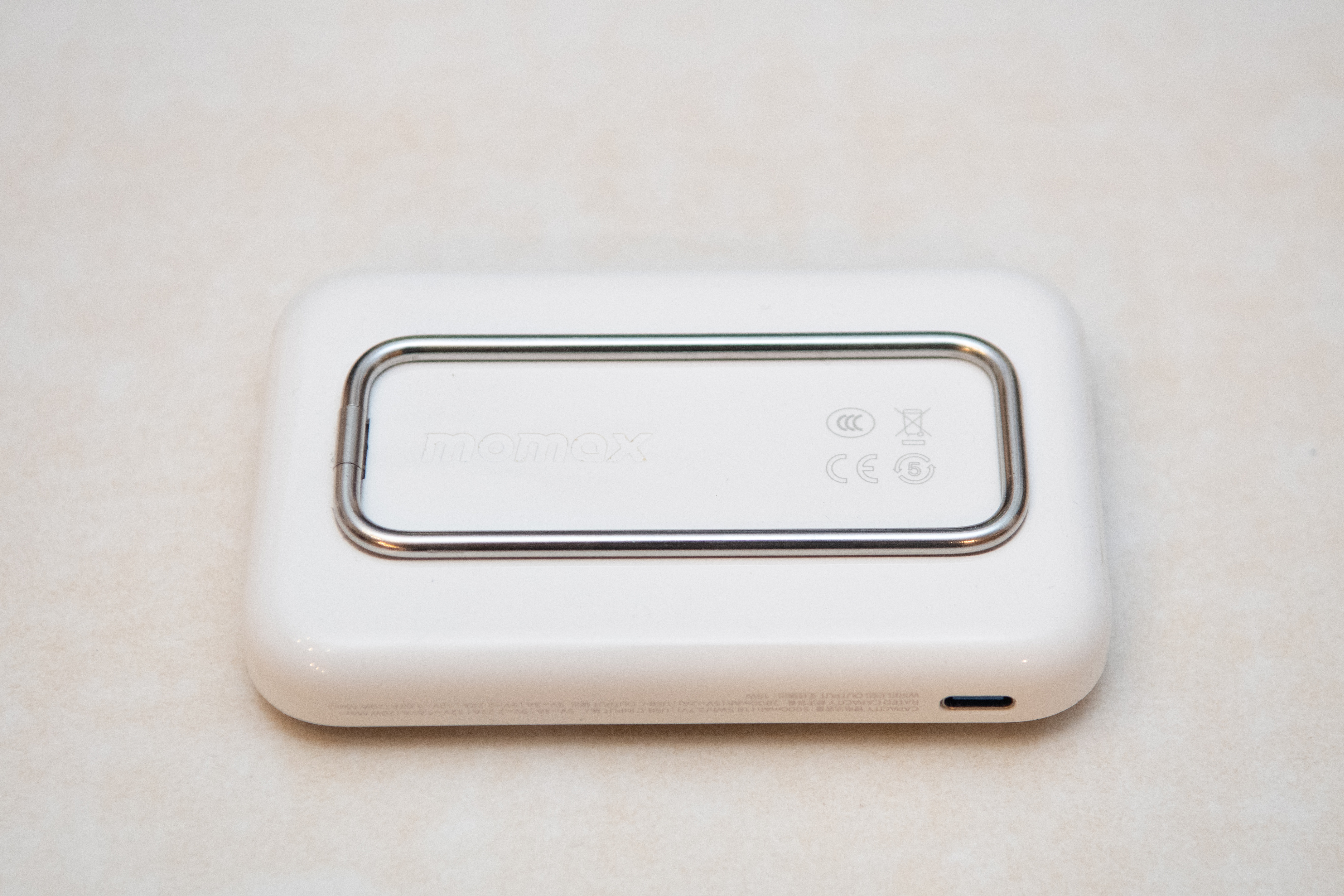 Momax 1-Power Flow M Powerbank - photo 5