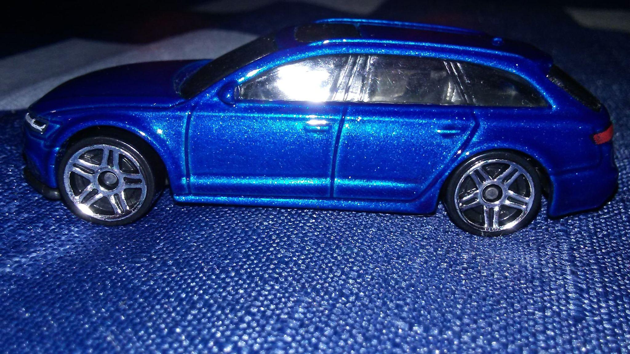 Hot Wheels 2017 Audi RS6 Avant Toy Car Blue - photo 2