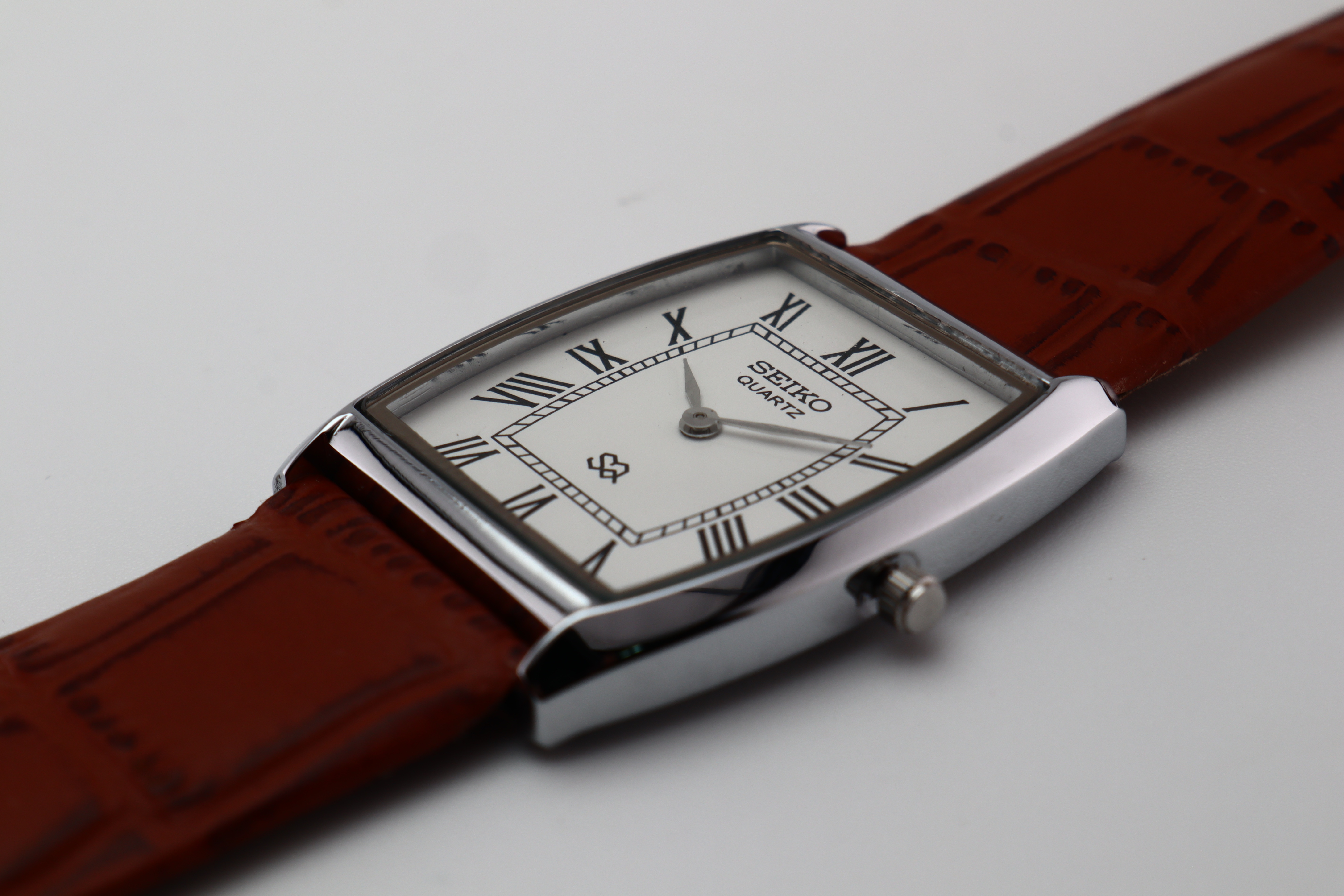 Refurbished Vintage Barrel Tank Men’s Watch - photo 5