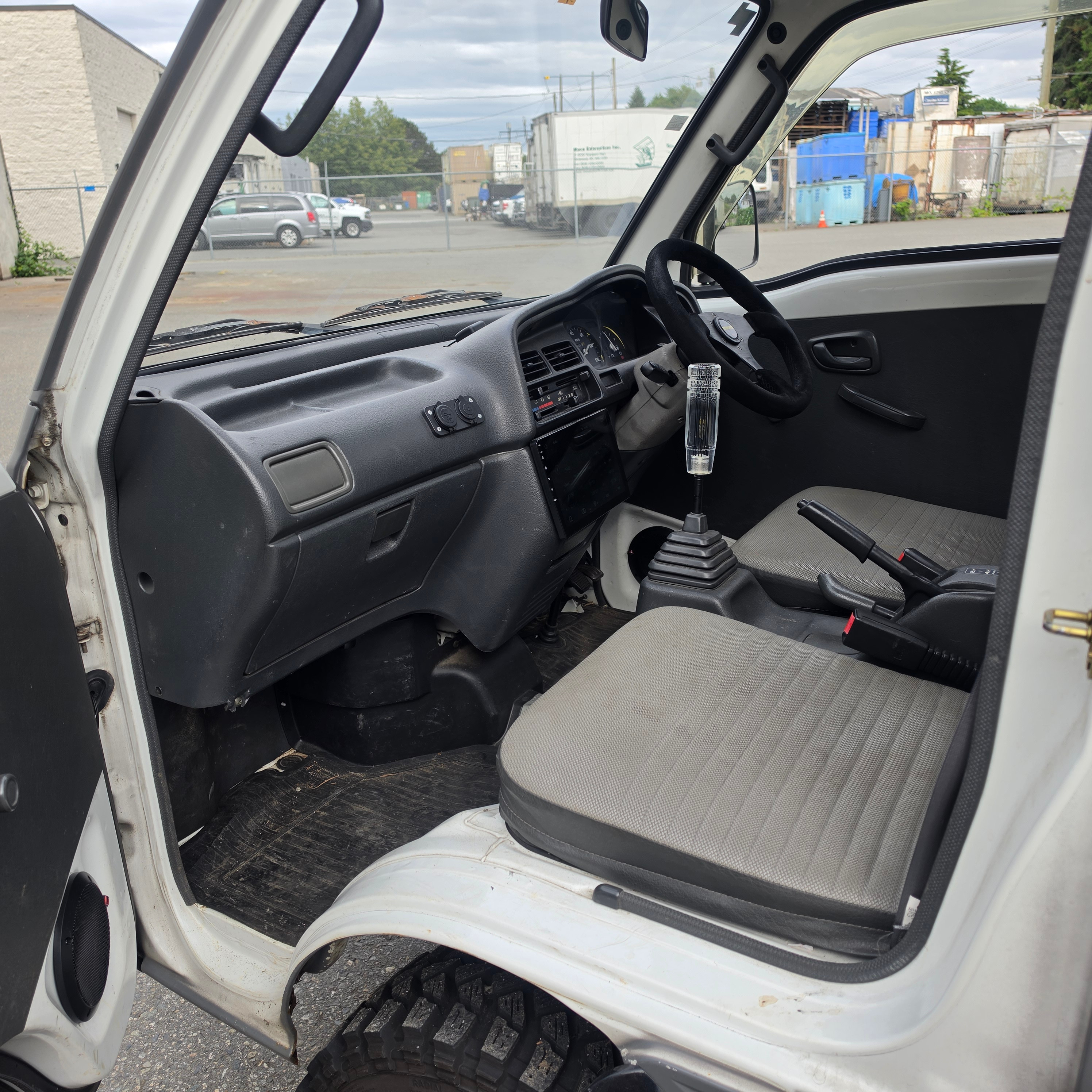 1994 Suzuki Carry Pick Up RHD Japan Import 4sp. M/T 72,000 KM - photo 4