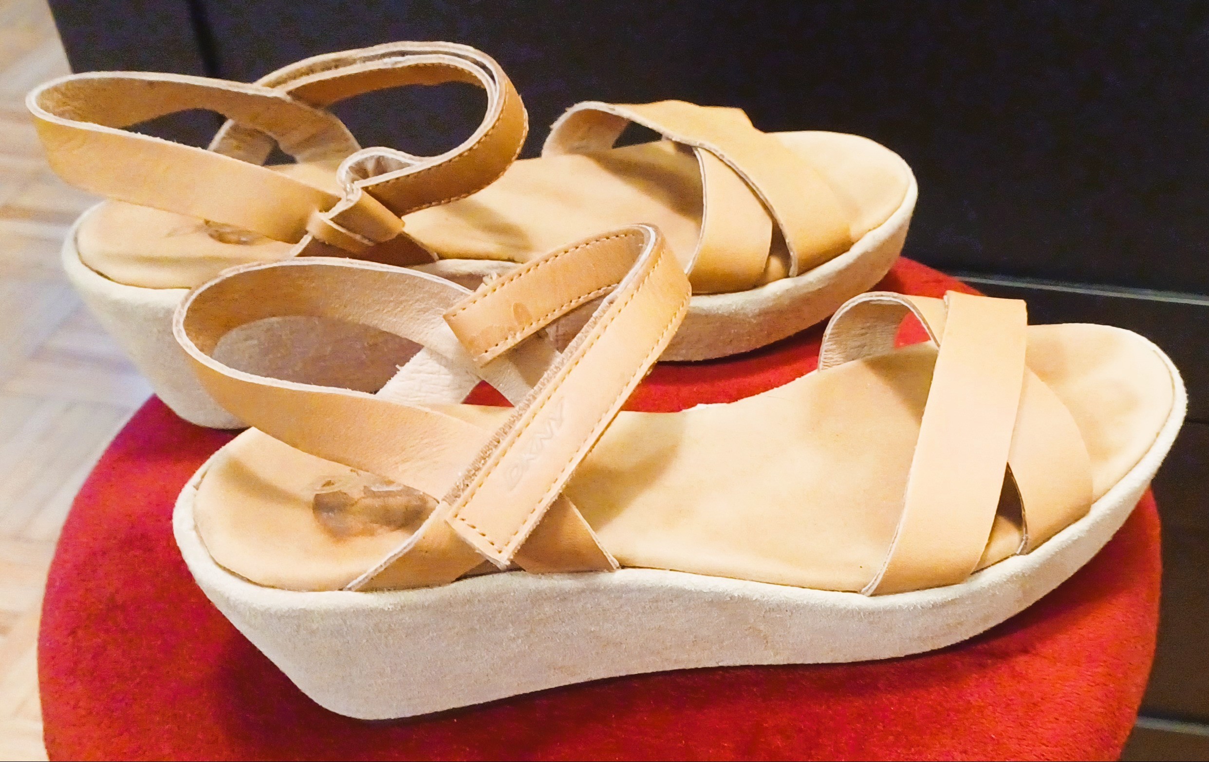 Vintage DKNY Tan Wedge Suede Sandals - photo 2