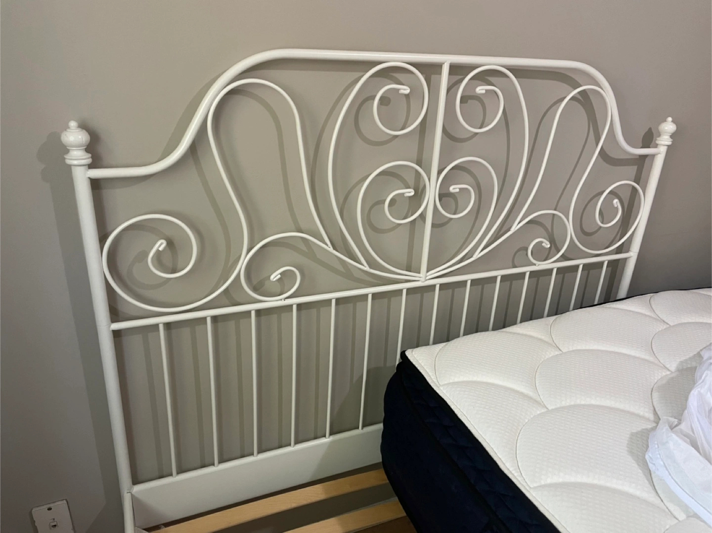 IKEA LEIRVIK Queen Bed Frame with Slats & Centre Beam - photo 2