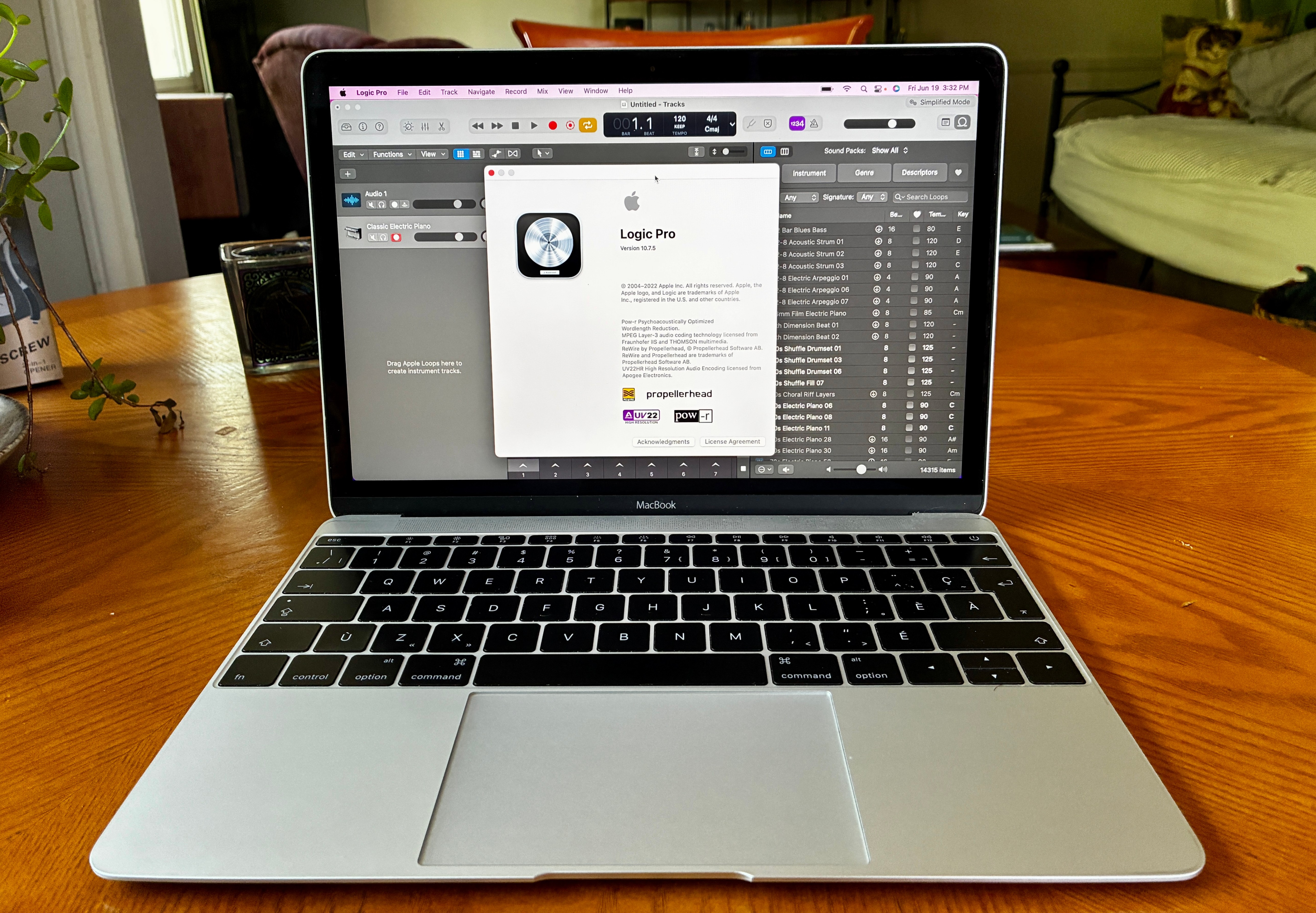 Apple MacBook Retina Display PLUS BONUS!! - photo 2