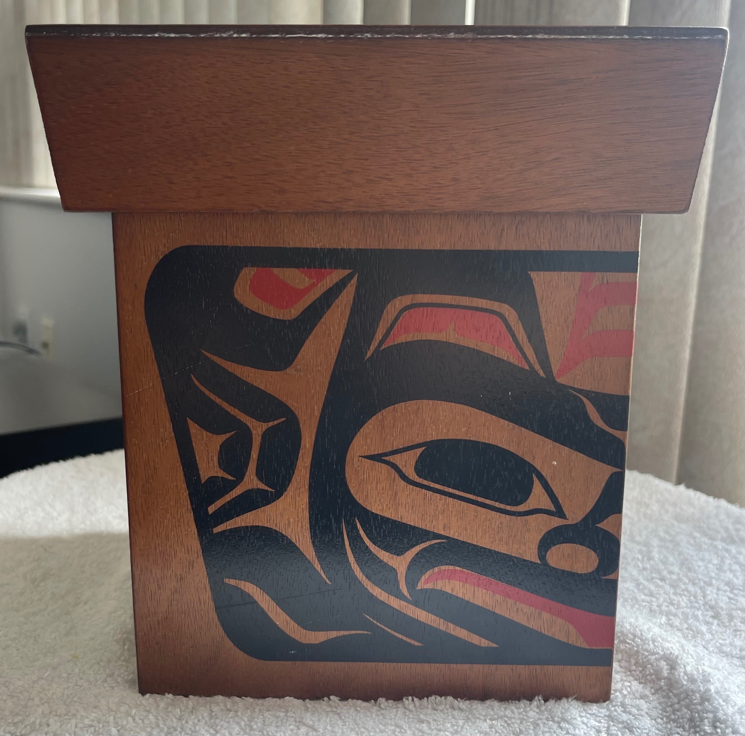 Vintage Northwest Coast Style Art Box with Lid (Heavy) - photo 3