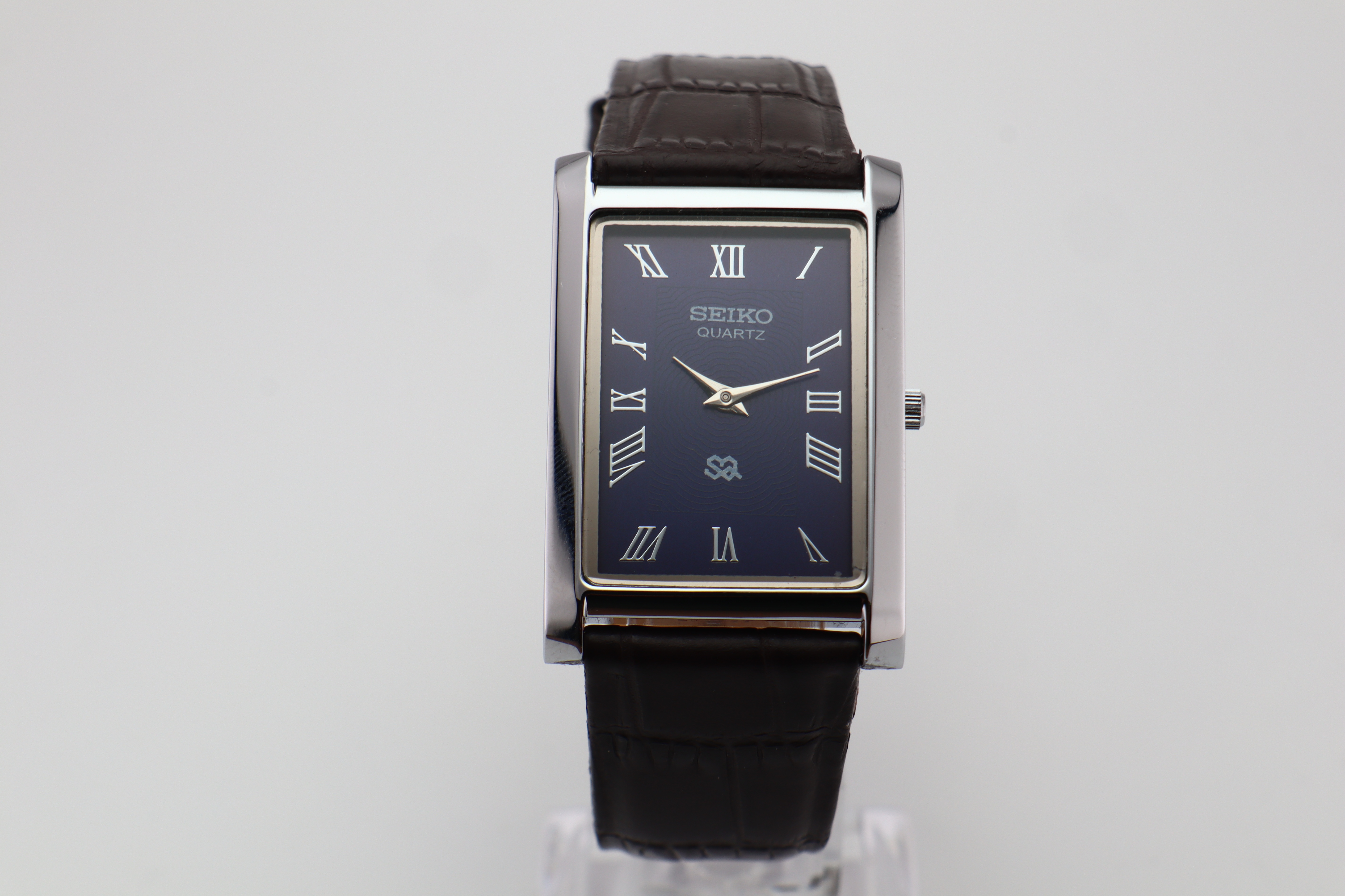 Refurbished Vintage Slim Tank Men’s Watch - photo 2