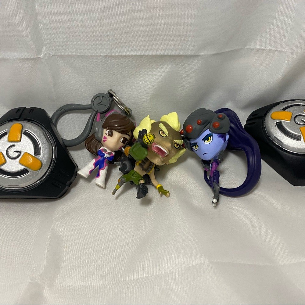 Overwatch Lot  - Cute But Deadly, Backpack Hanger, Stress Balls - photo 3