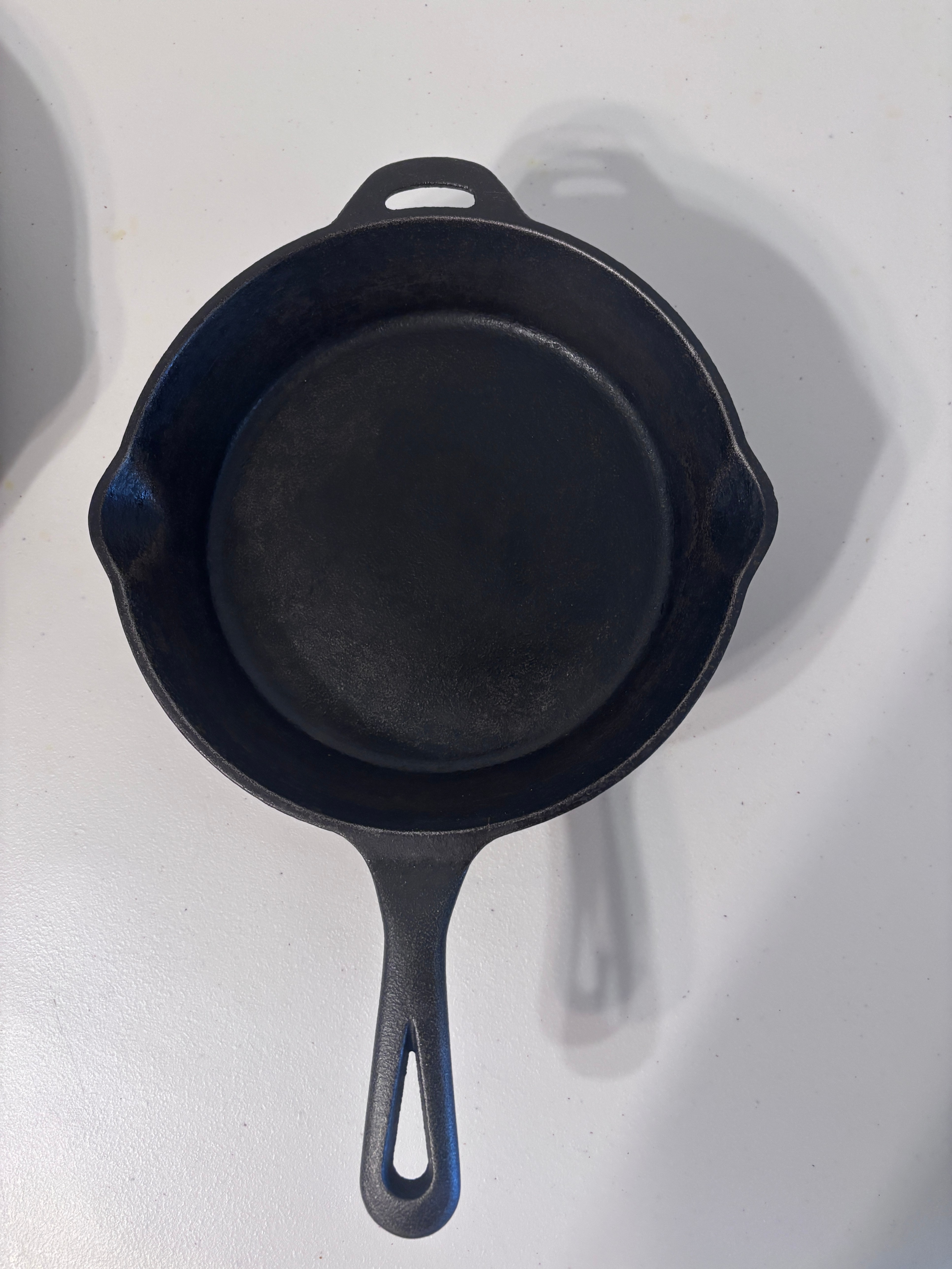 Cast iron pan - 6"