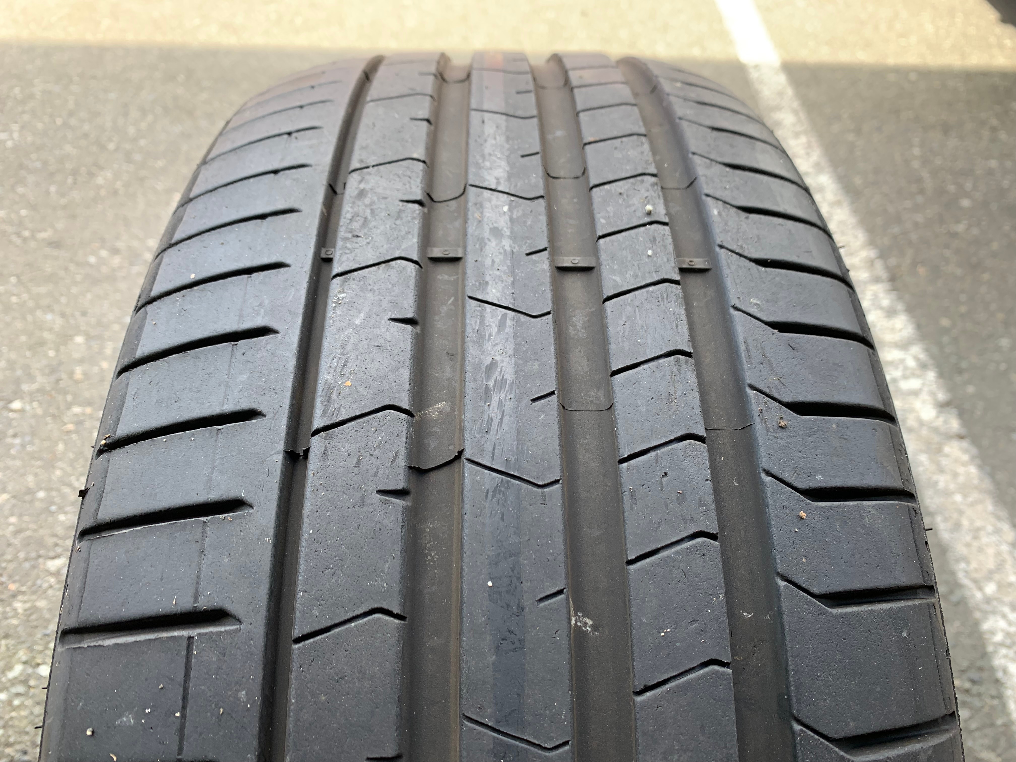 1 X single 245/35/21 96Y XL Pirelli Pzero PZ4 RFT with 95% tread - photo 3