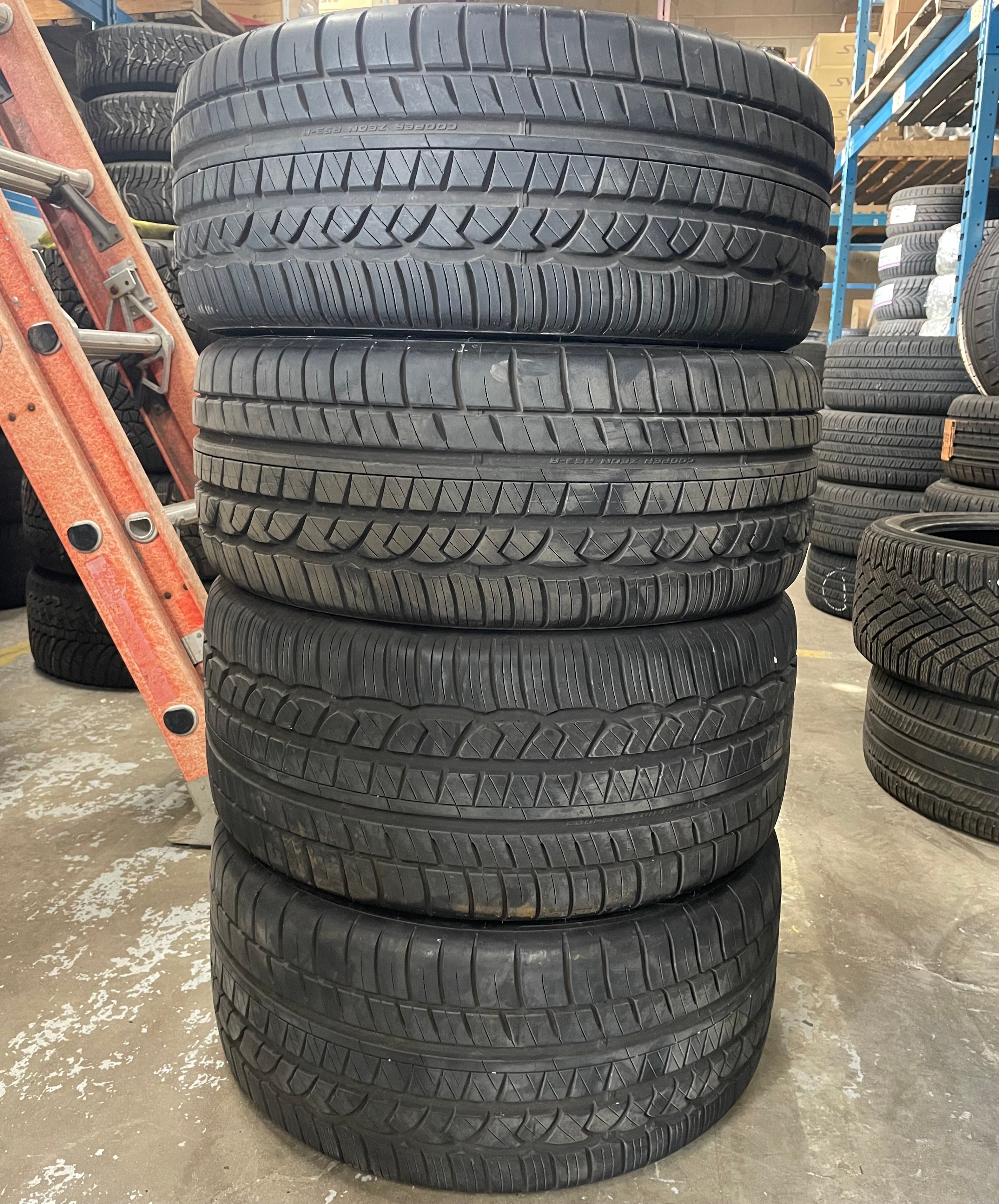 18 Inch Staggered Set Up  Cooper Zeon RS3-A