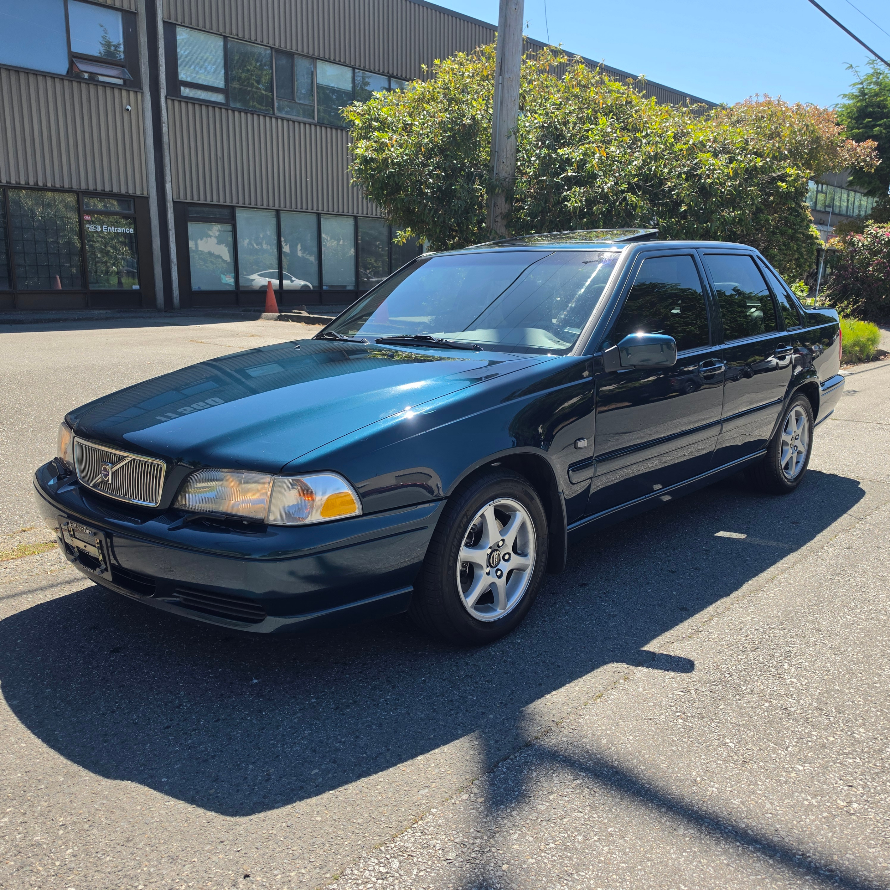 1999 Volvo S70 A/T No Accident 90,000 Miles / 144,000 KM