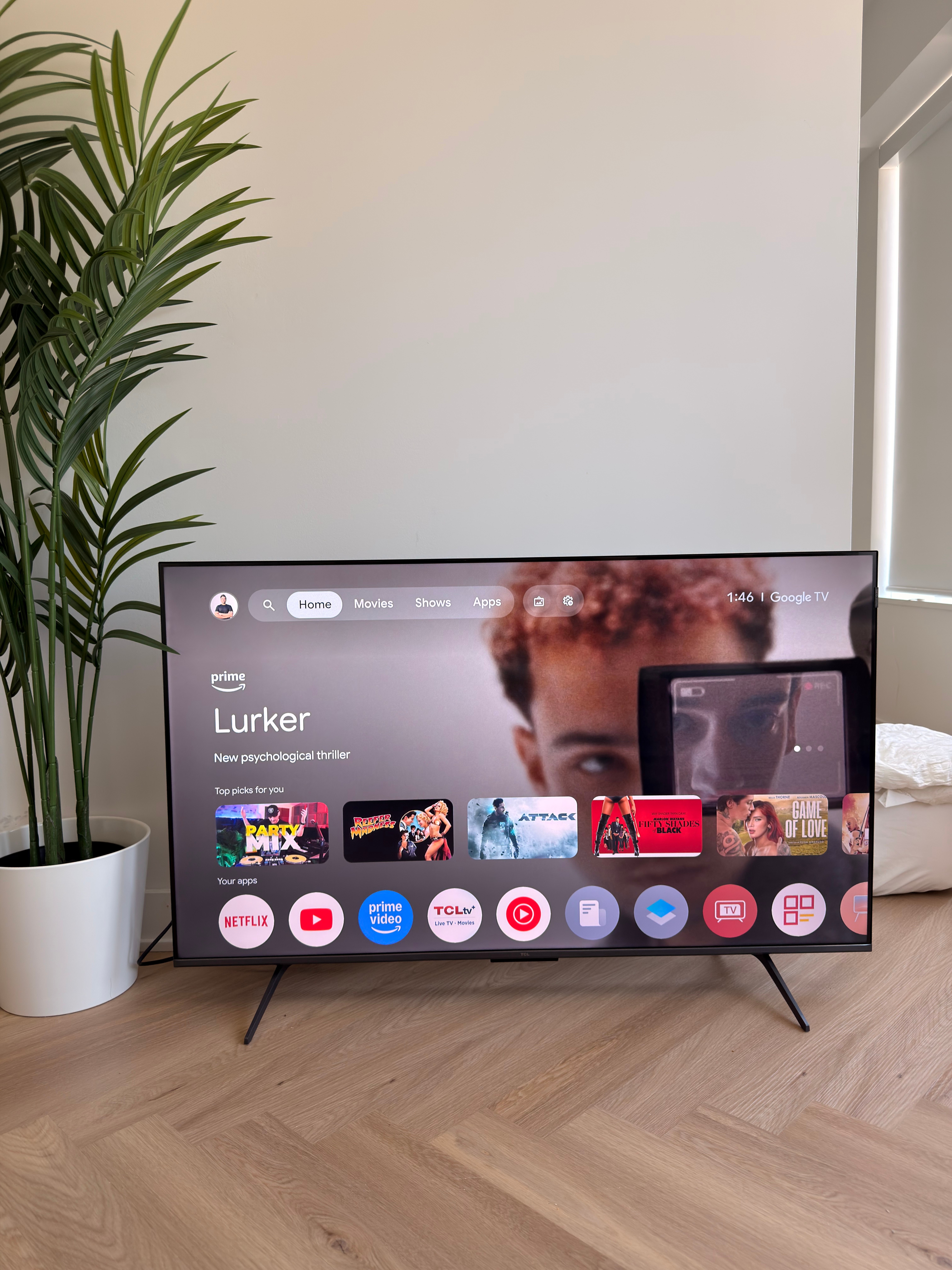 TCL 50 inch 4K UHD HDR QLED Smart Google TV- Brand New - photo 2