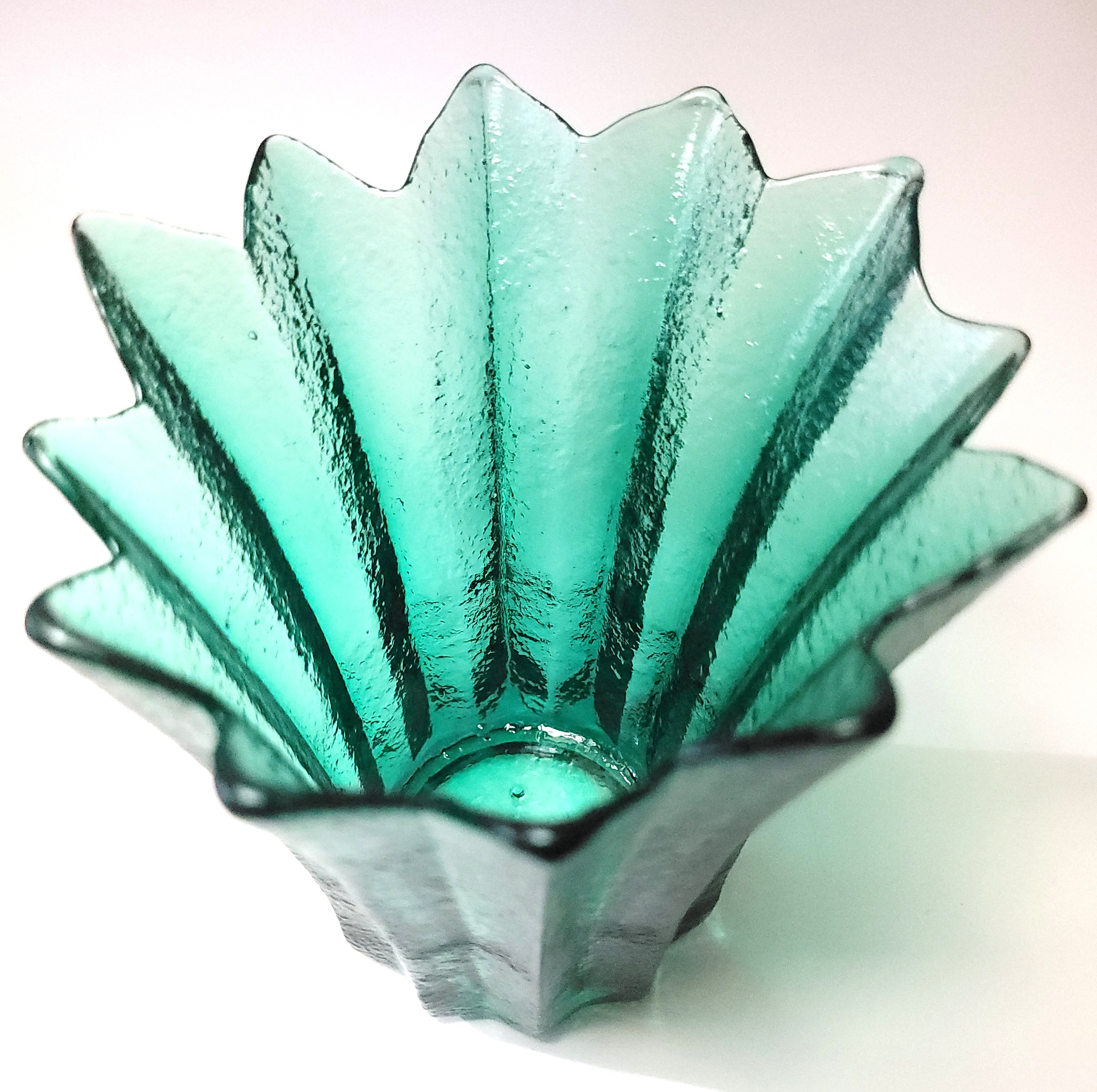 1970s Emerald Green Lotus Art Glass Bud Vase Votive Holder Japan - photo 2