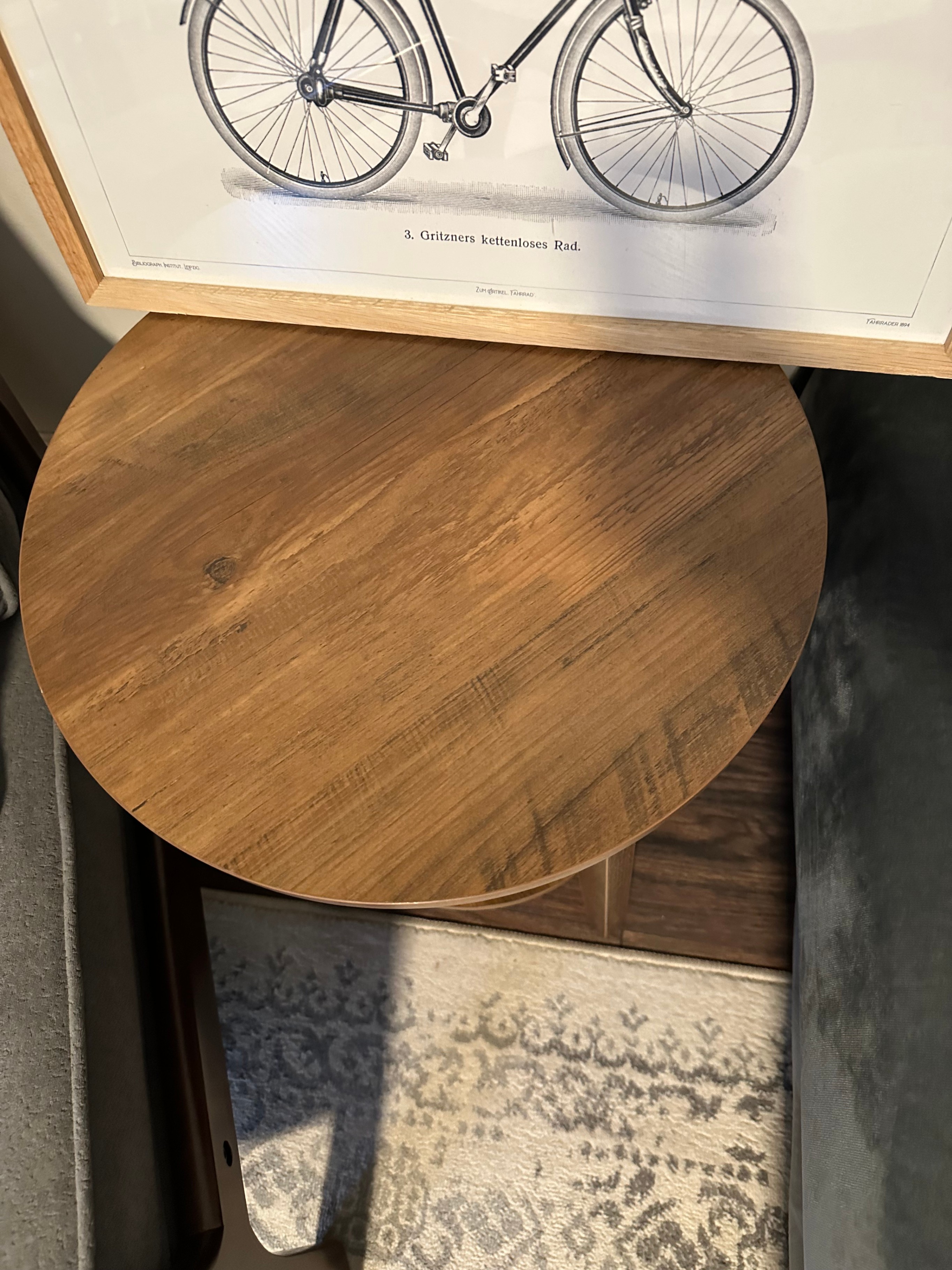 Round Side Table, 2-Tier – Like New - photo 3