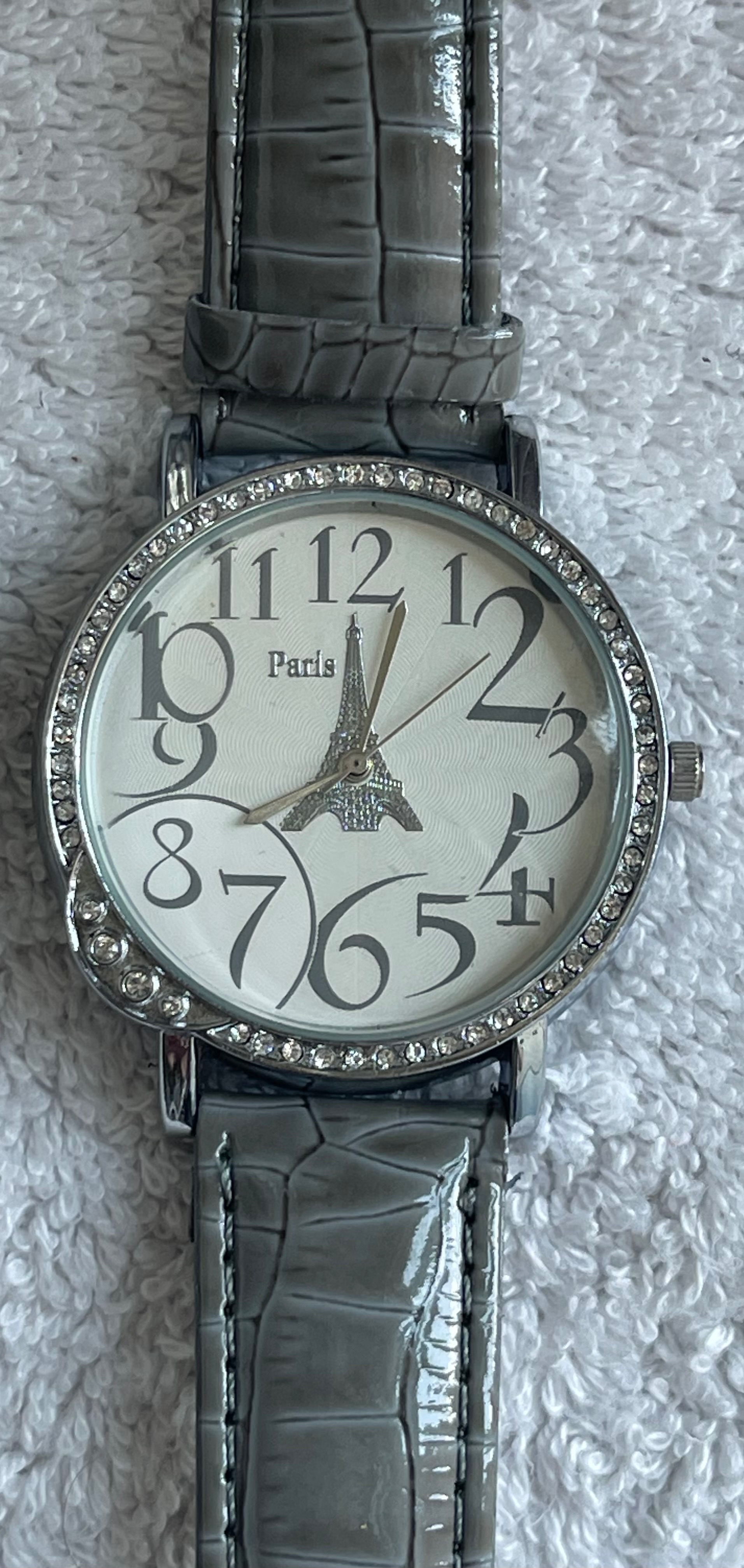 Paris Eiffel Tower Crystal Watch – Grey Strap (Needs Battery) - photo 4