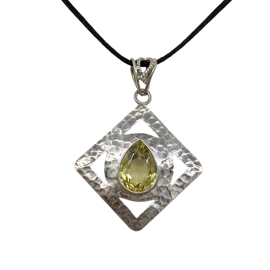 Vintage 925 sterling silver citrine hammered pendant - GM1238