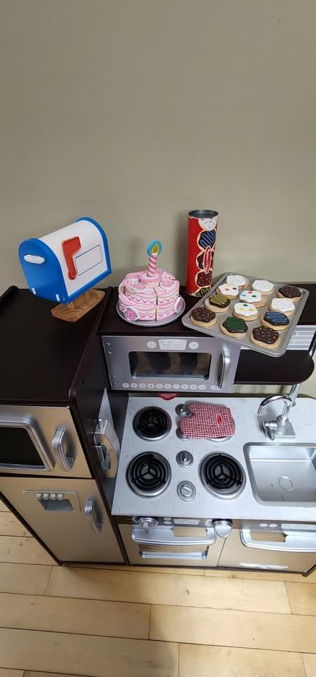 HUGE Play Kitchen Bundle - Kitchen + TONS of M&D Accessories! - photo 5