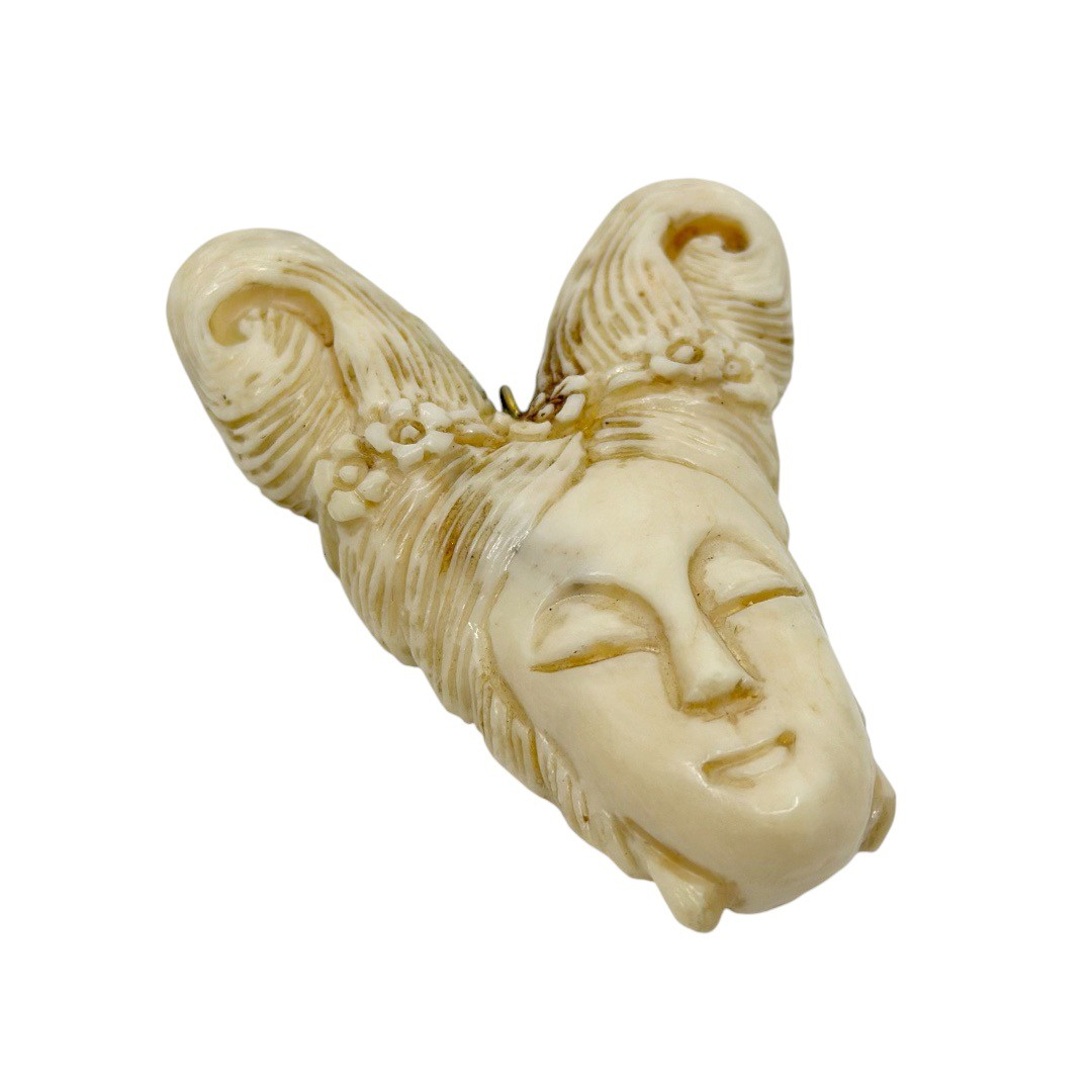 Vintage Chinese Angel Skin Coral Asian woman pendant - photo 3