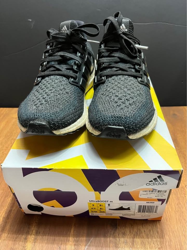 Vintage Adidas Ultra Boost Black Mens size 9