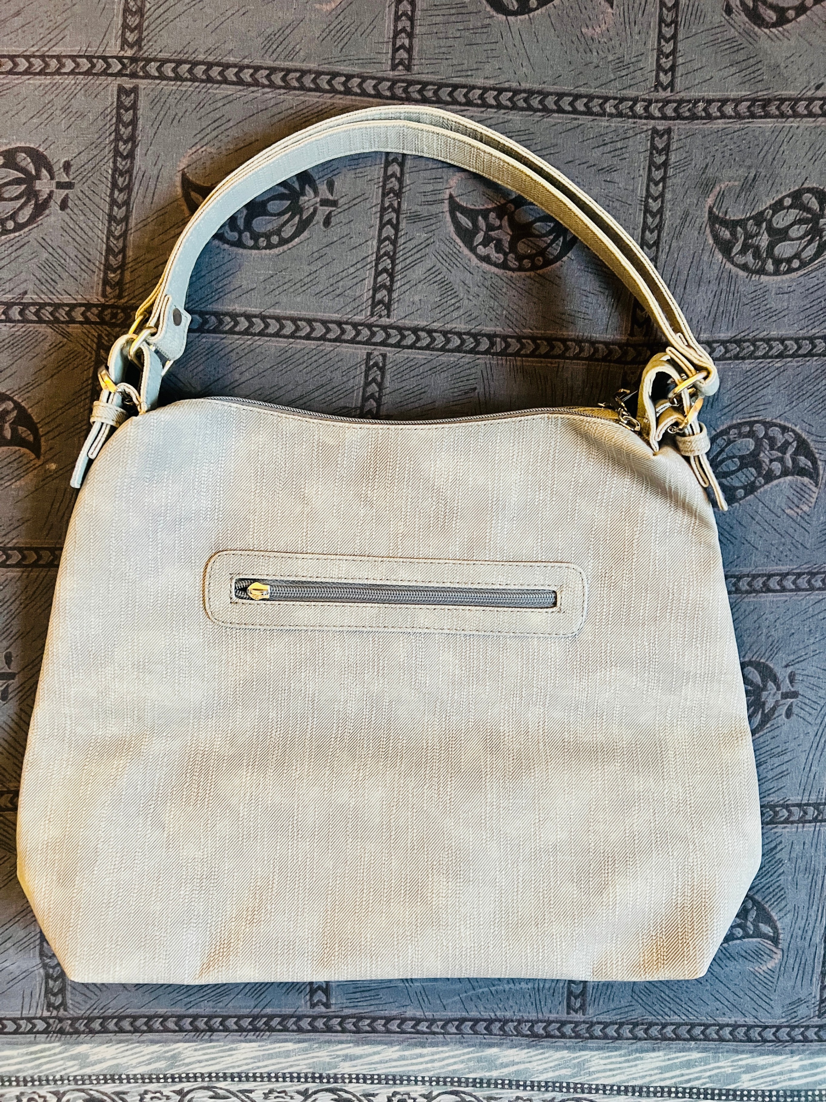 Ladies handbag / shoulder bag for women (new and unused)