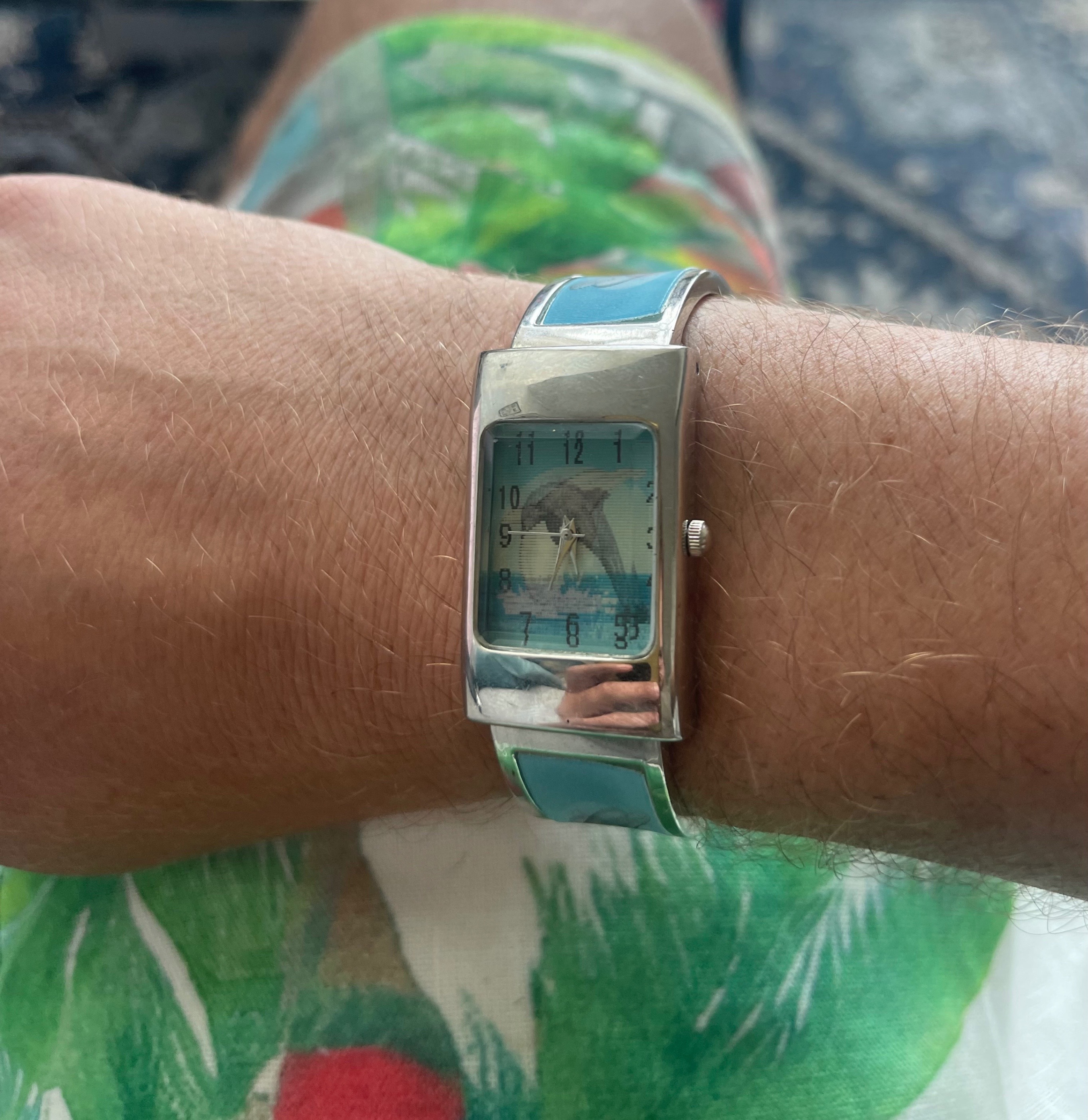 Vintage Y2K 3D Hologram Dolphin Bangle Watch (Needs Battery)