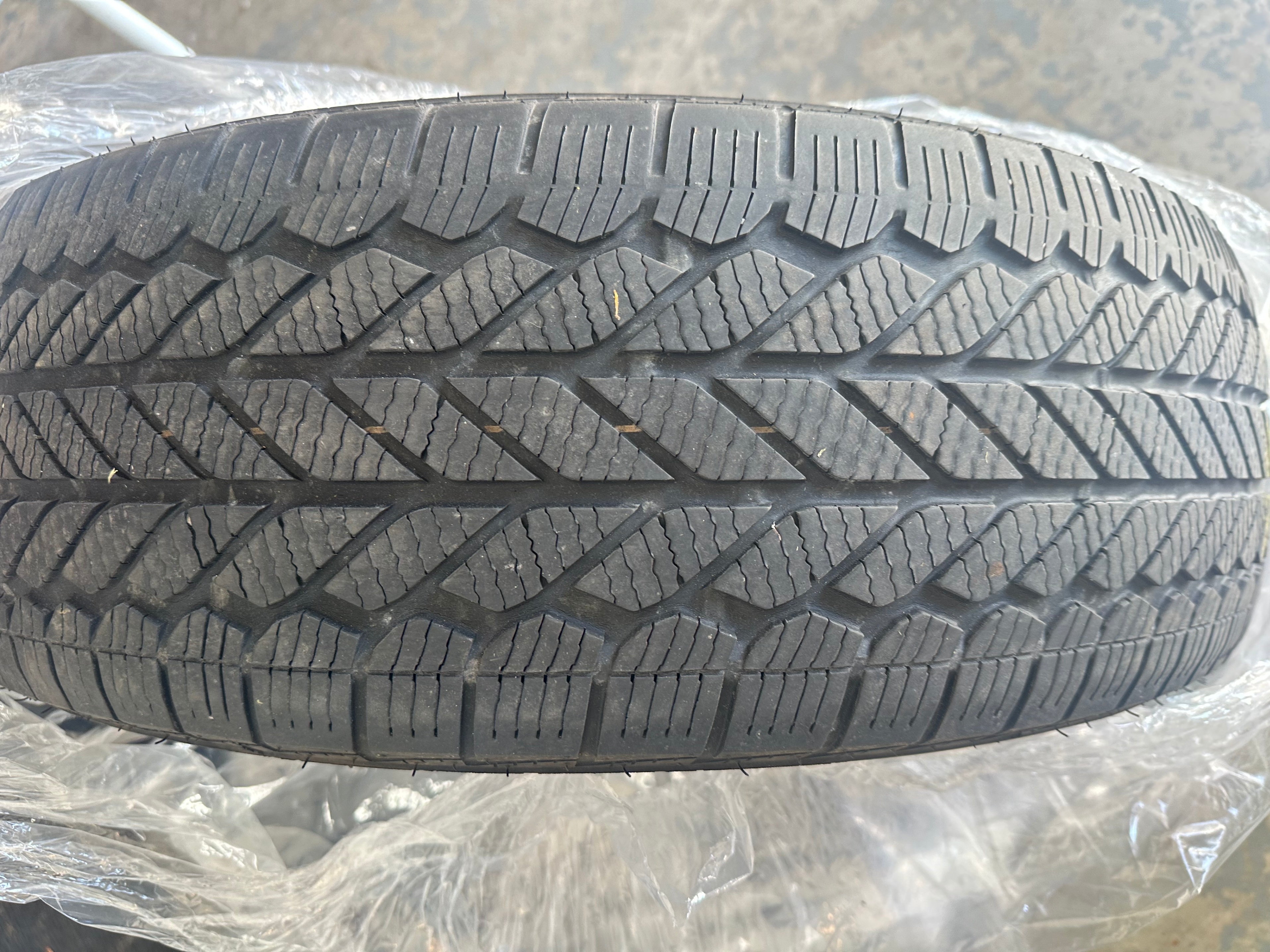 2 All Weather Bridgestone Tires – 215/65R16 98H M+S - photo 2