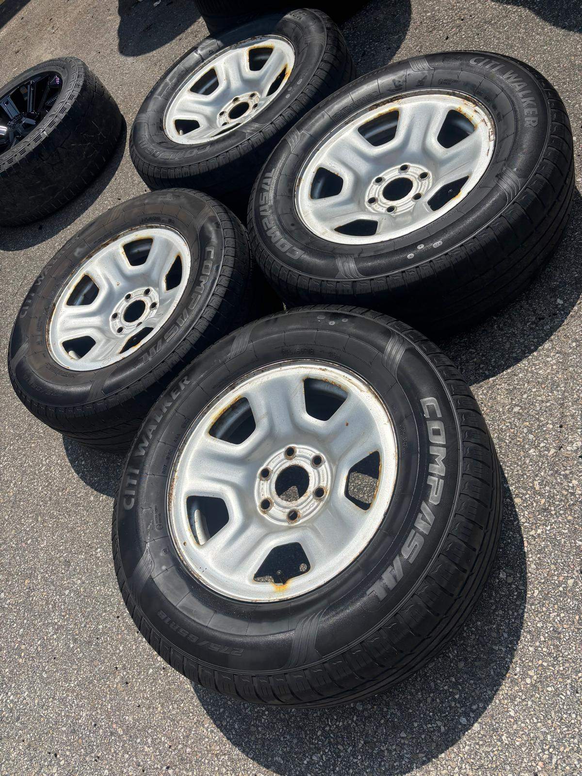 OEM 18”RAM 1500/ Jeep Wagoneer rims(6x139)+275/65/R18 tires