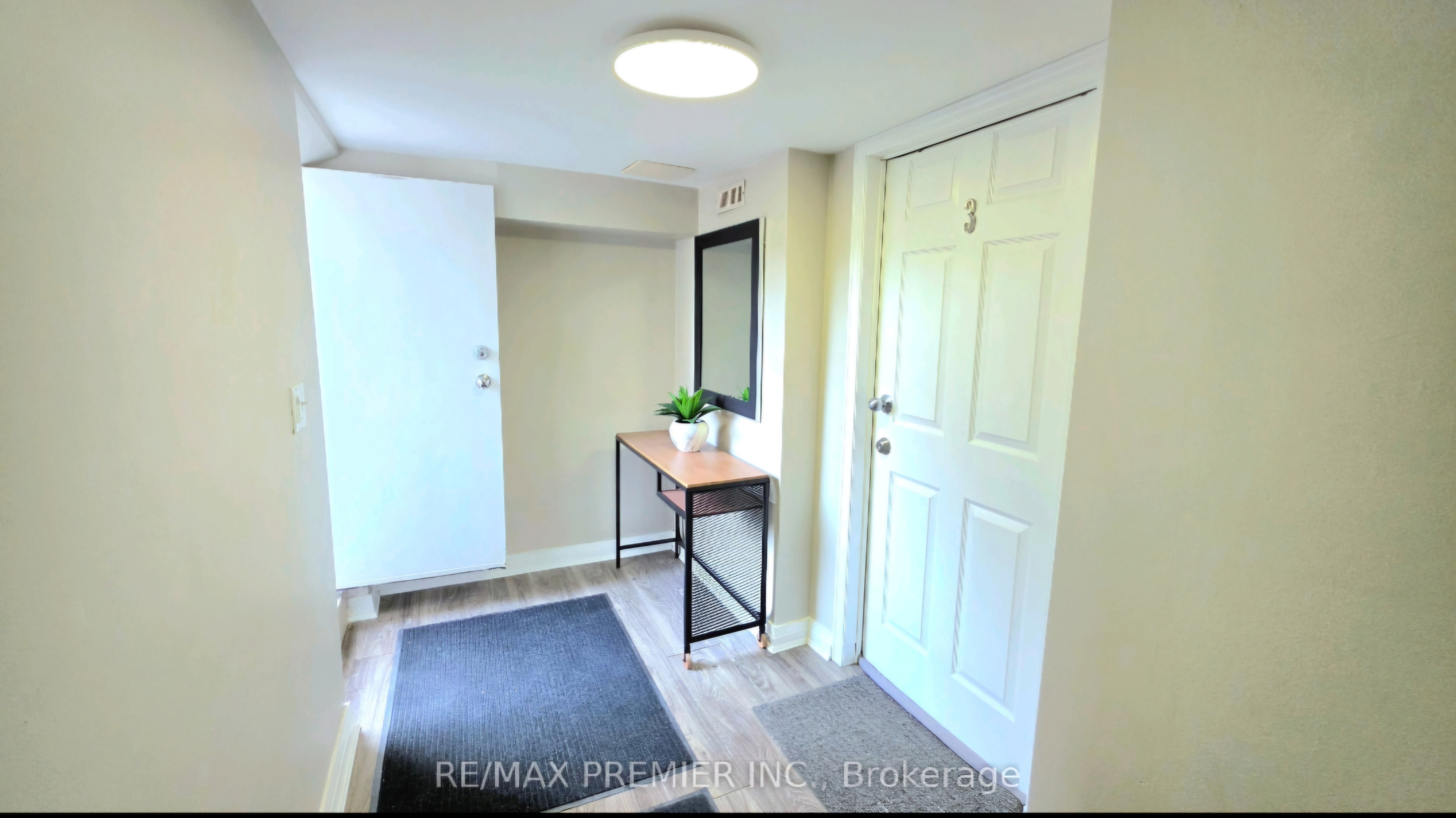 Basement Apartment for Rent – Available Immediately - photo 2
