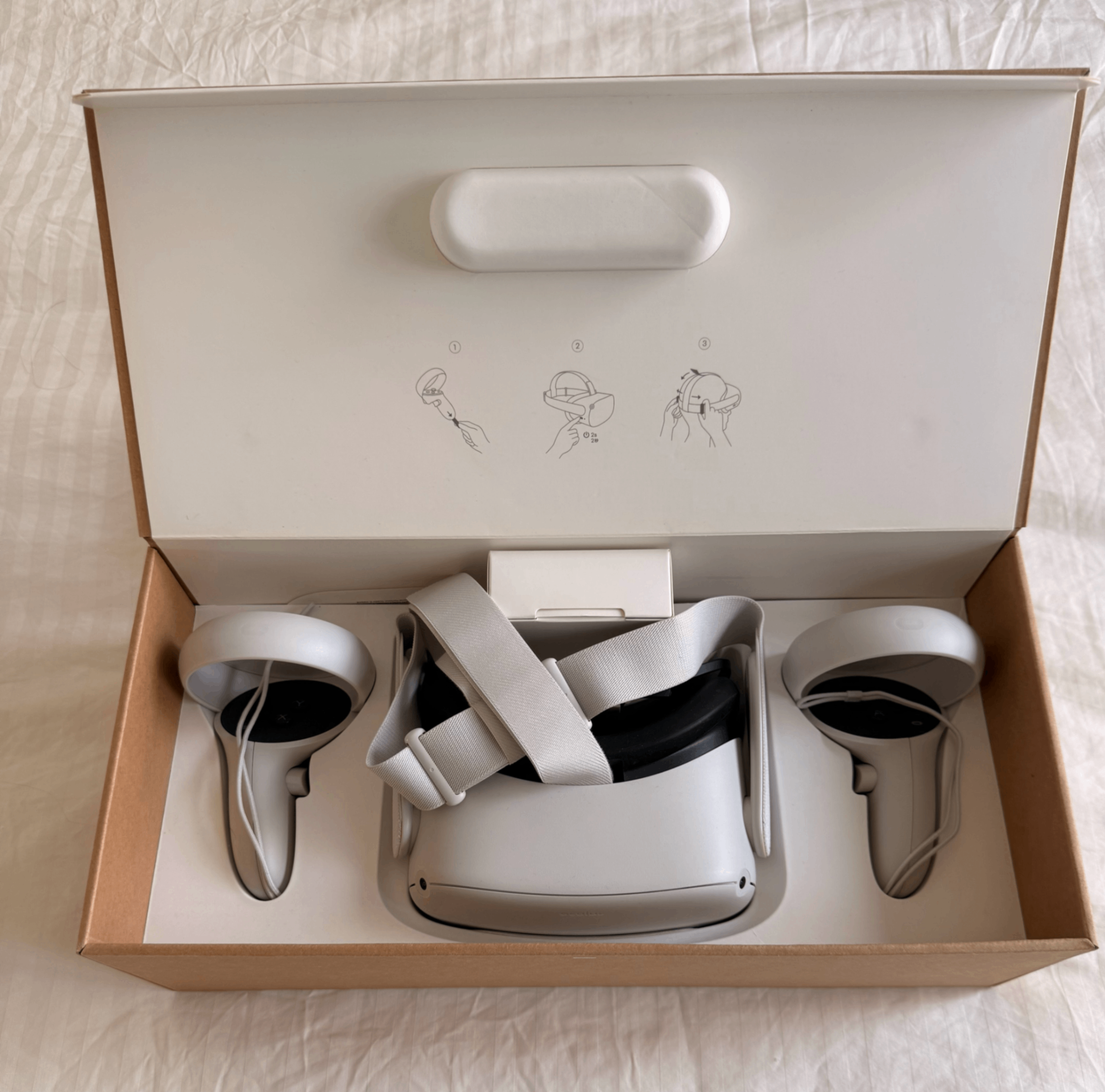 Meta Oculus Quest 2 128GB VR Headset with Touch Controllers - photo 3