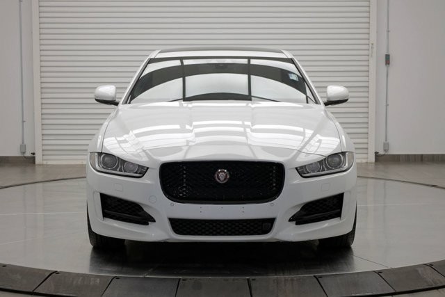 2018 Jaguar XE