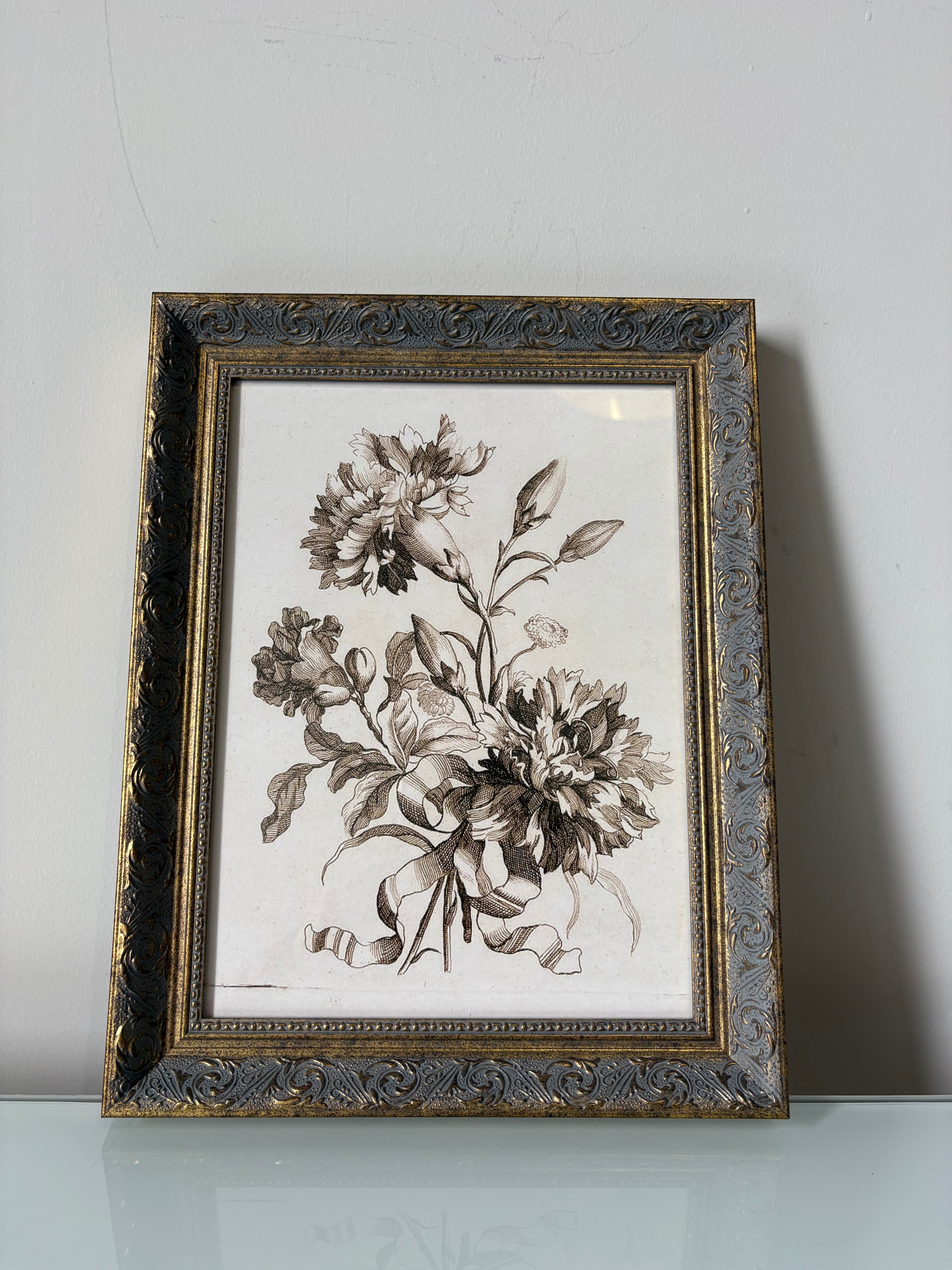 Vintage-Style Framed Floral Wall Art - photo 3