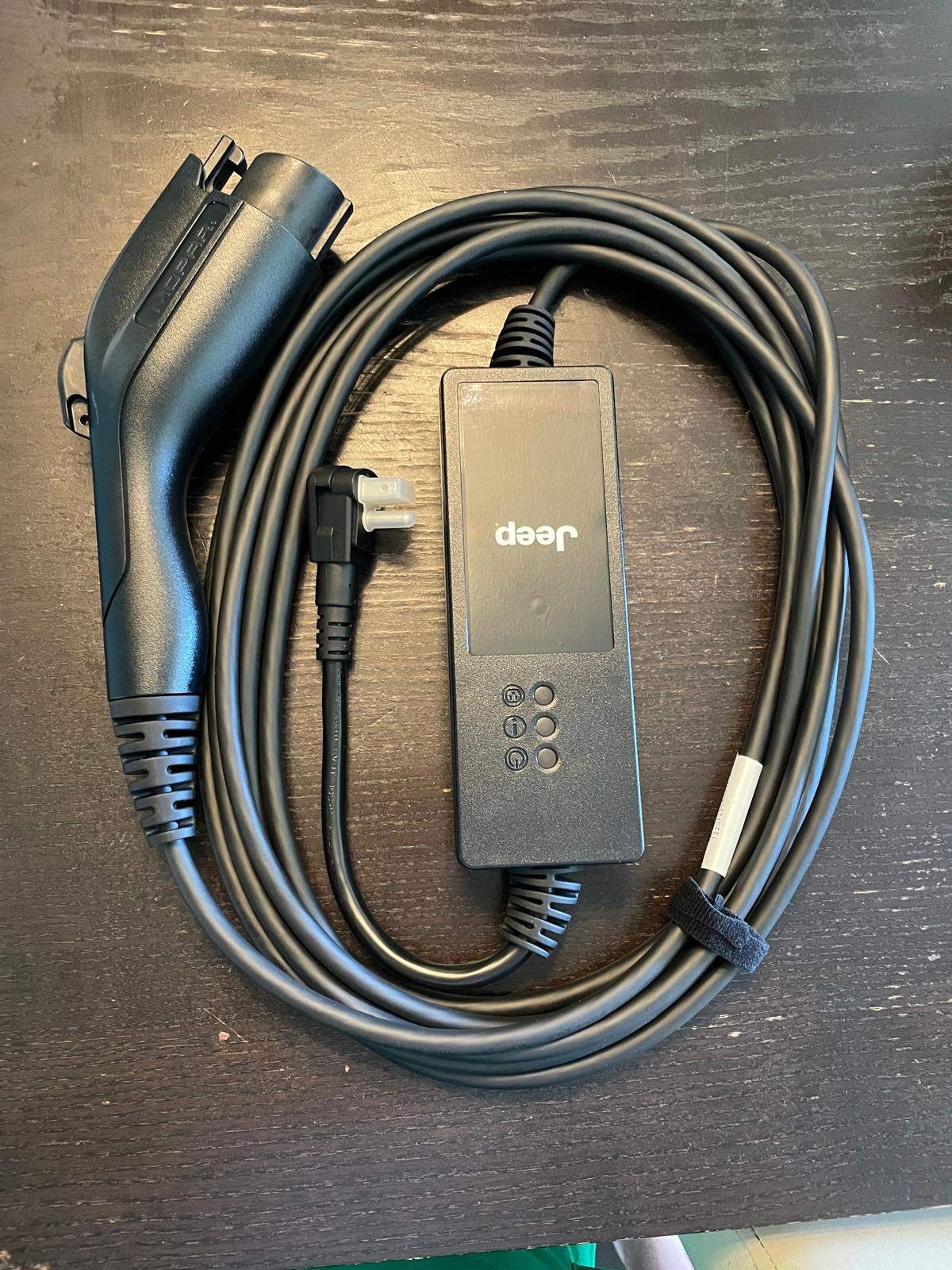 Jeep EV Charger – Brand New, Never Used - photo 5