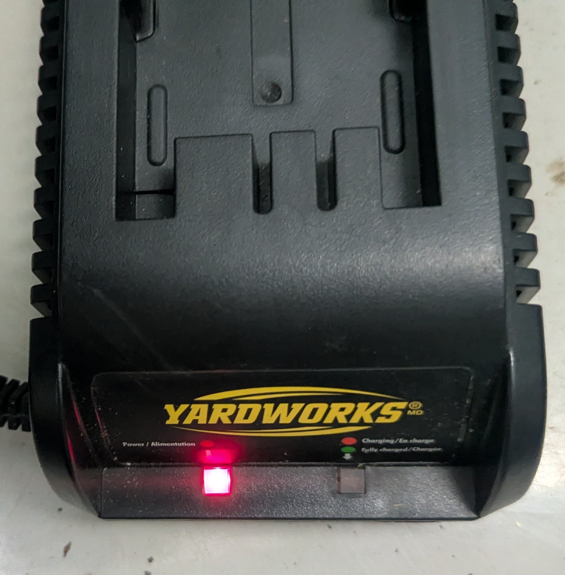 OEM Yardworks  18-24V Charger 24990 - photo 3
