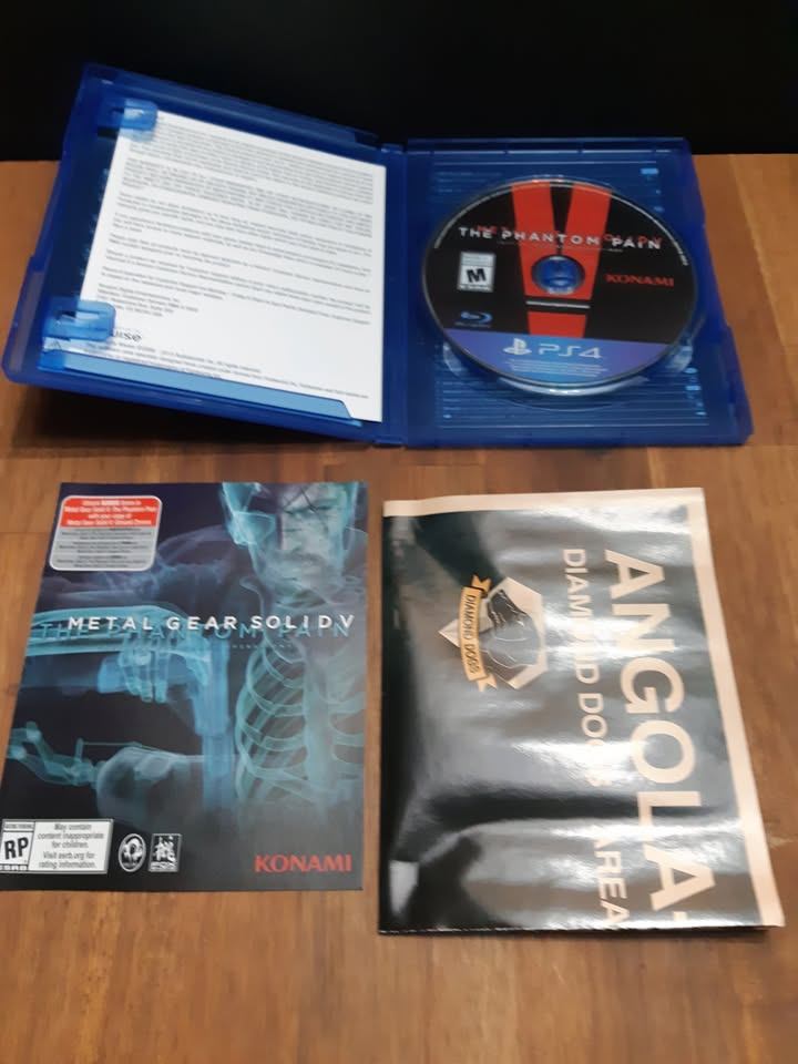 PS4 Metal Gear Solid V: Phantom Pain Collector's Edition Box Set - photo 4