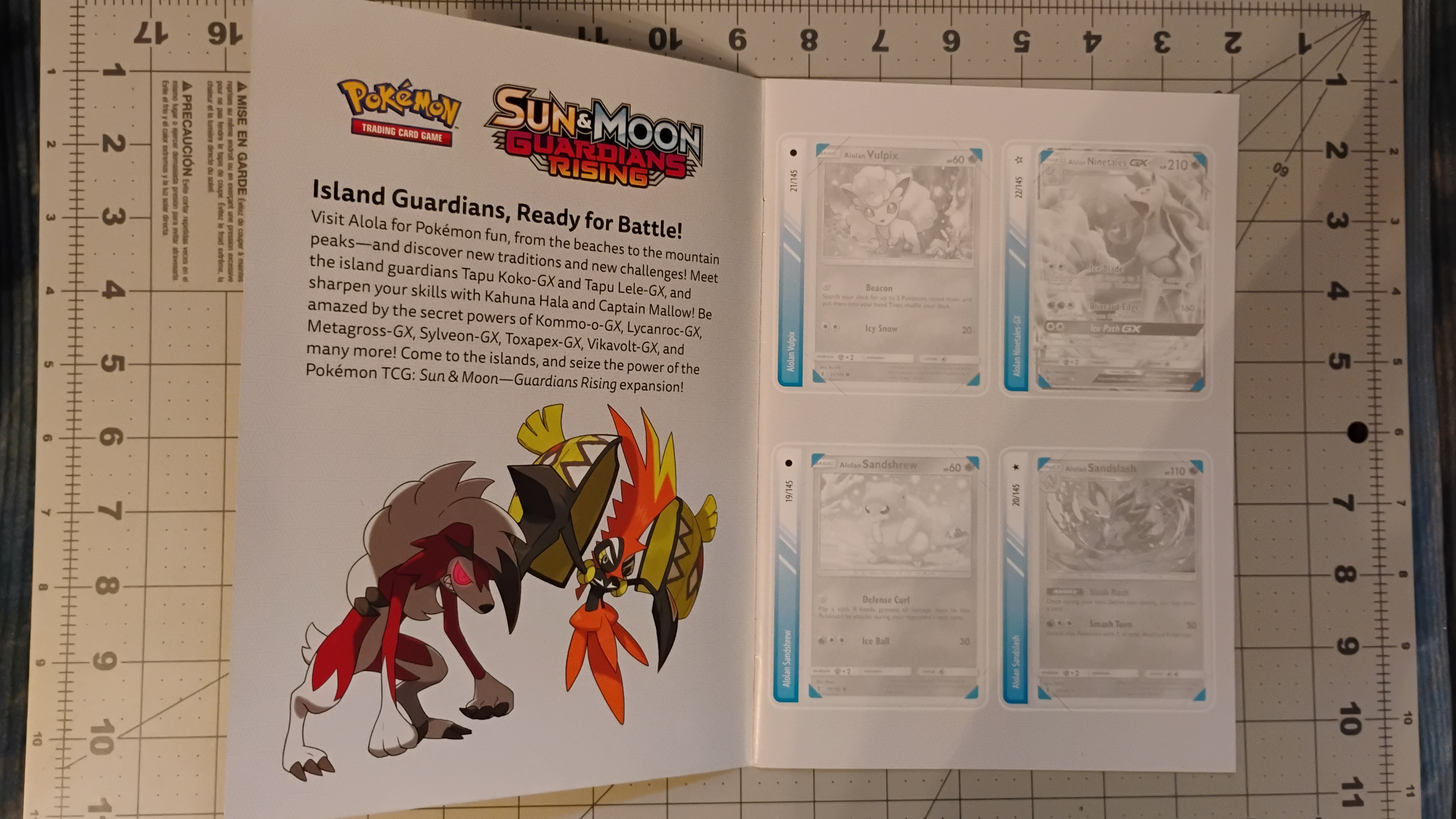 Pokemon Sun & Moon Guardians Rising Collector's Album Empty - photo 2