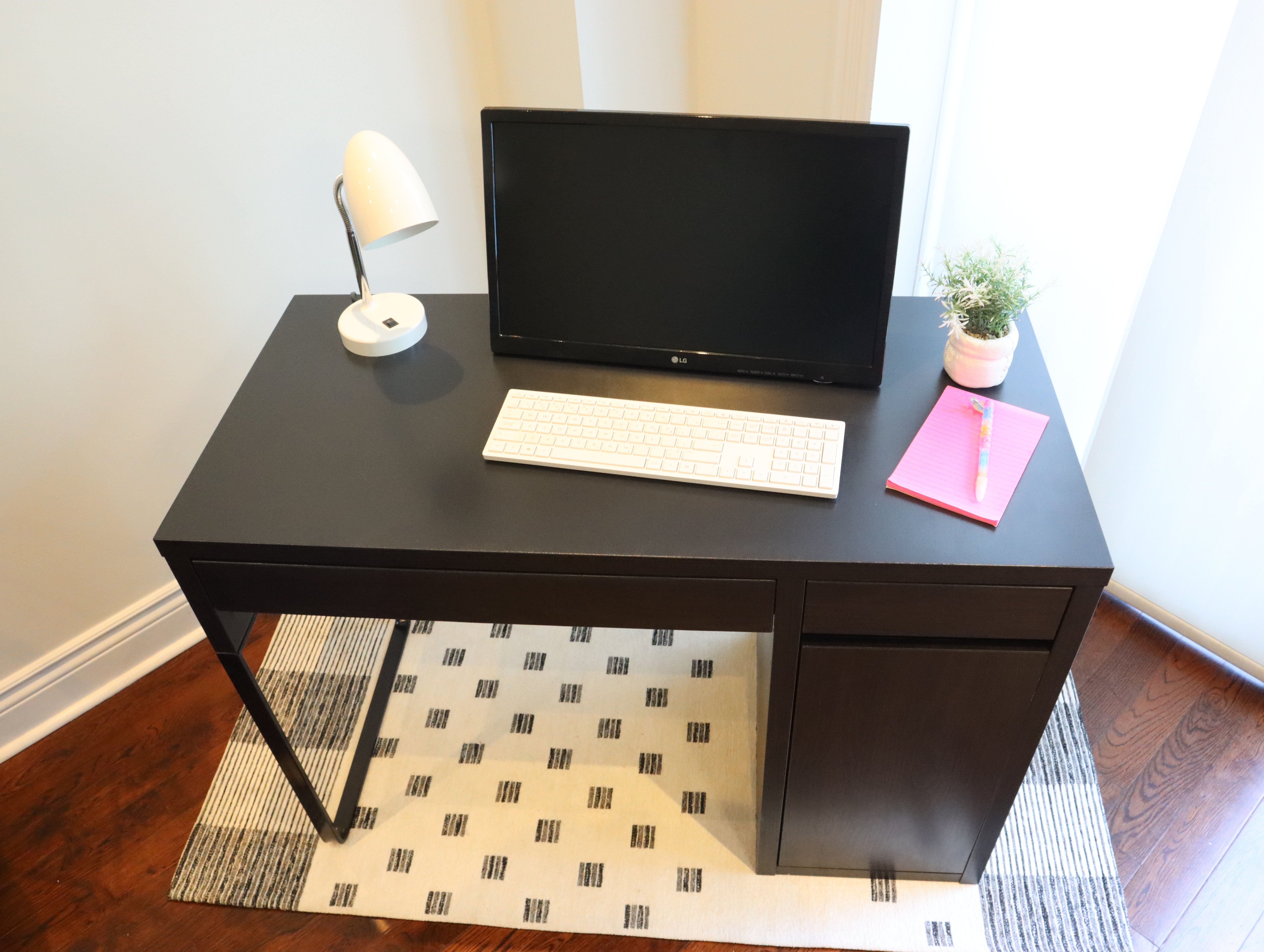 IKEA Micke Black/Brown Desk - photo 3