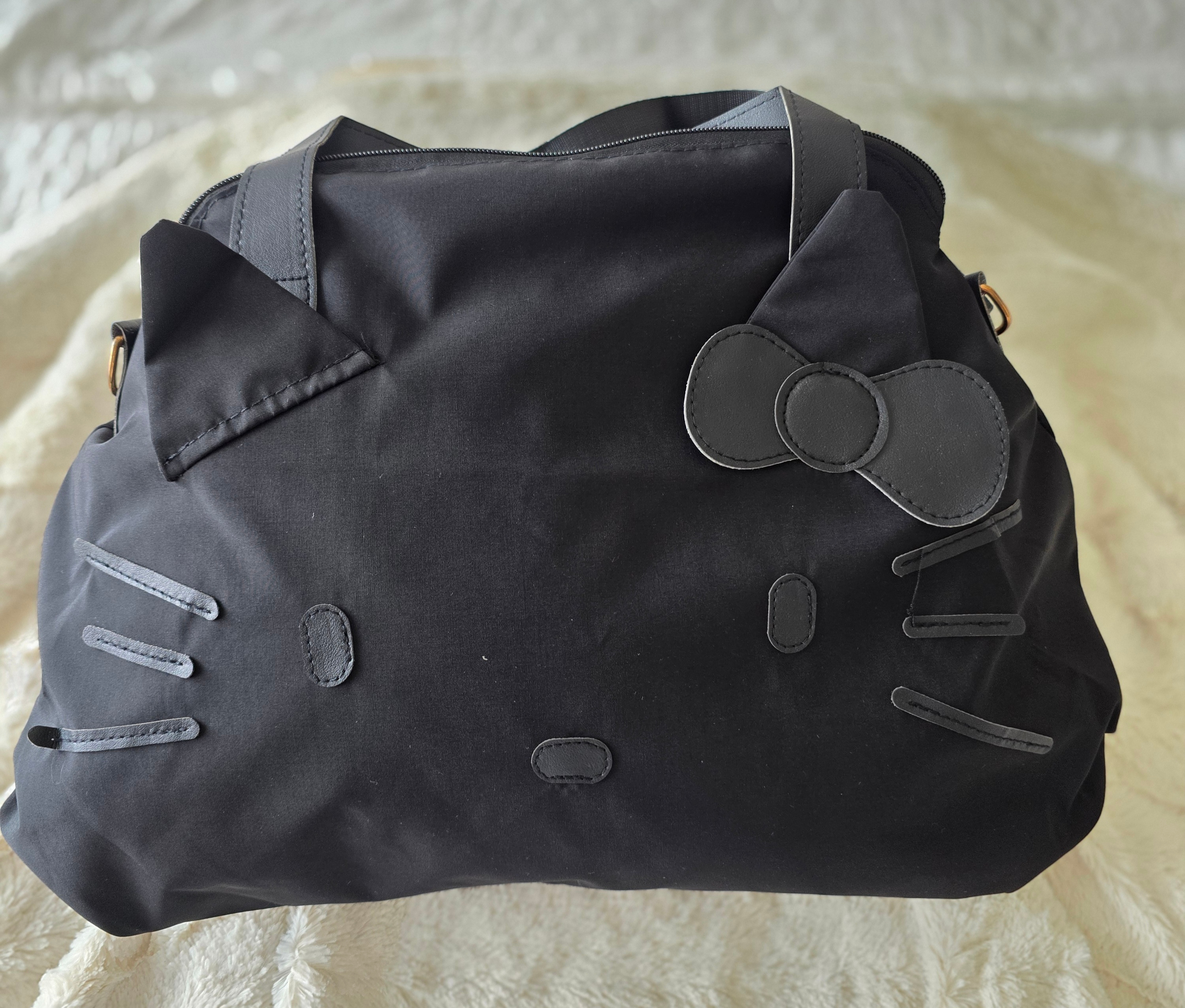 "Hello Kitty" BLACK-Gym/Travel Bag-BRAND NEW - photo 5