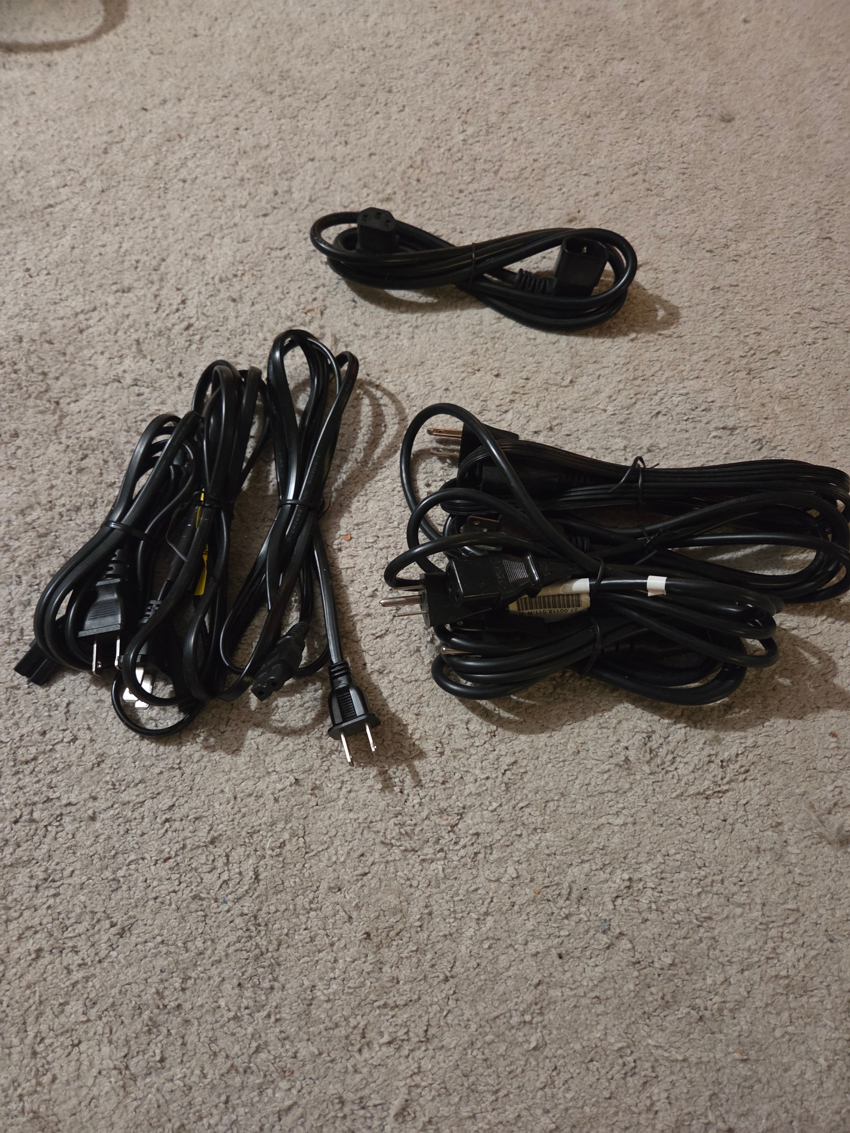 8 AC Power Cables – Standard C13, C7 Figure-8, 2-Prong & 3-Prong