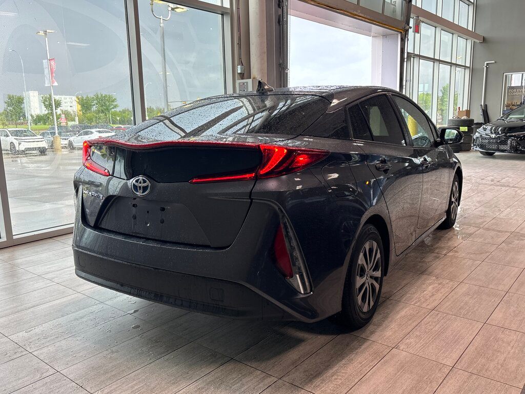 2022 Toyota Prius Prime - photo 4