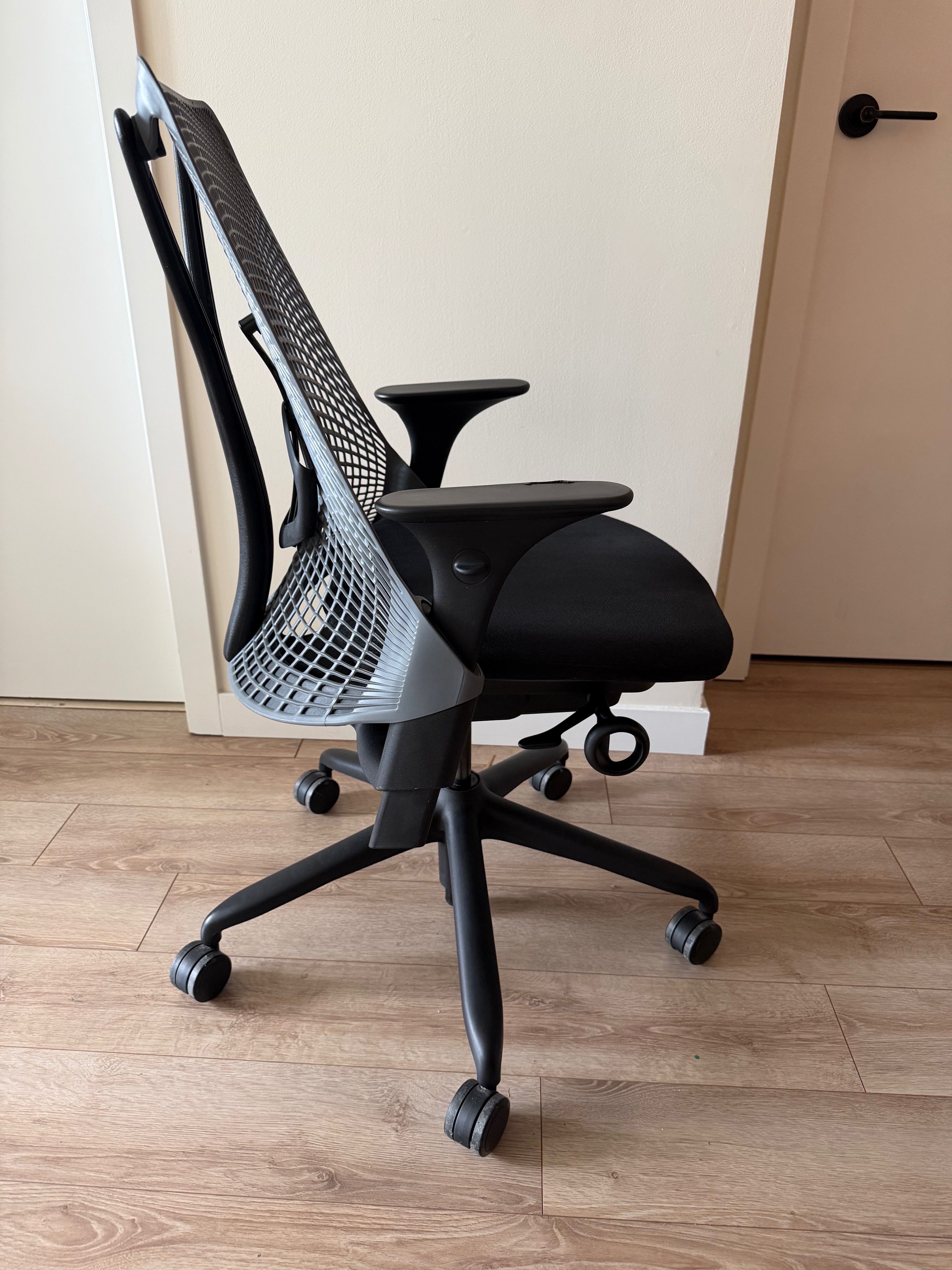 Herman Miller Sayl - photo 2