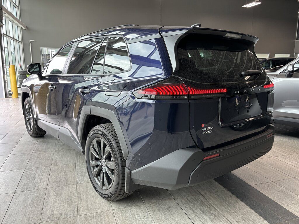 2026 Toyota RAV4 - photo 3