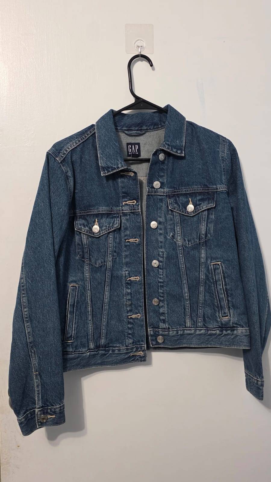 GAP Denim Jacket – Like New
