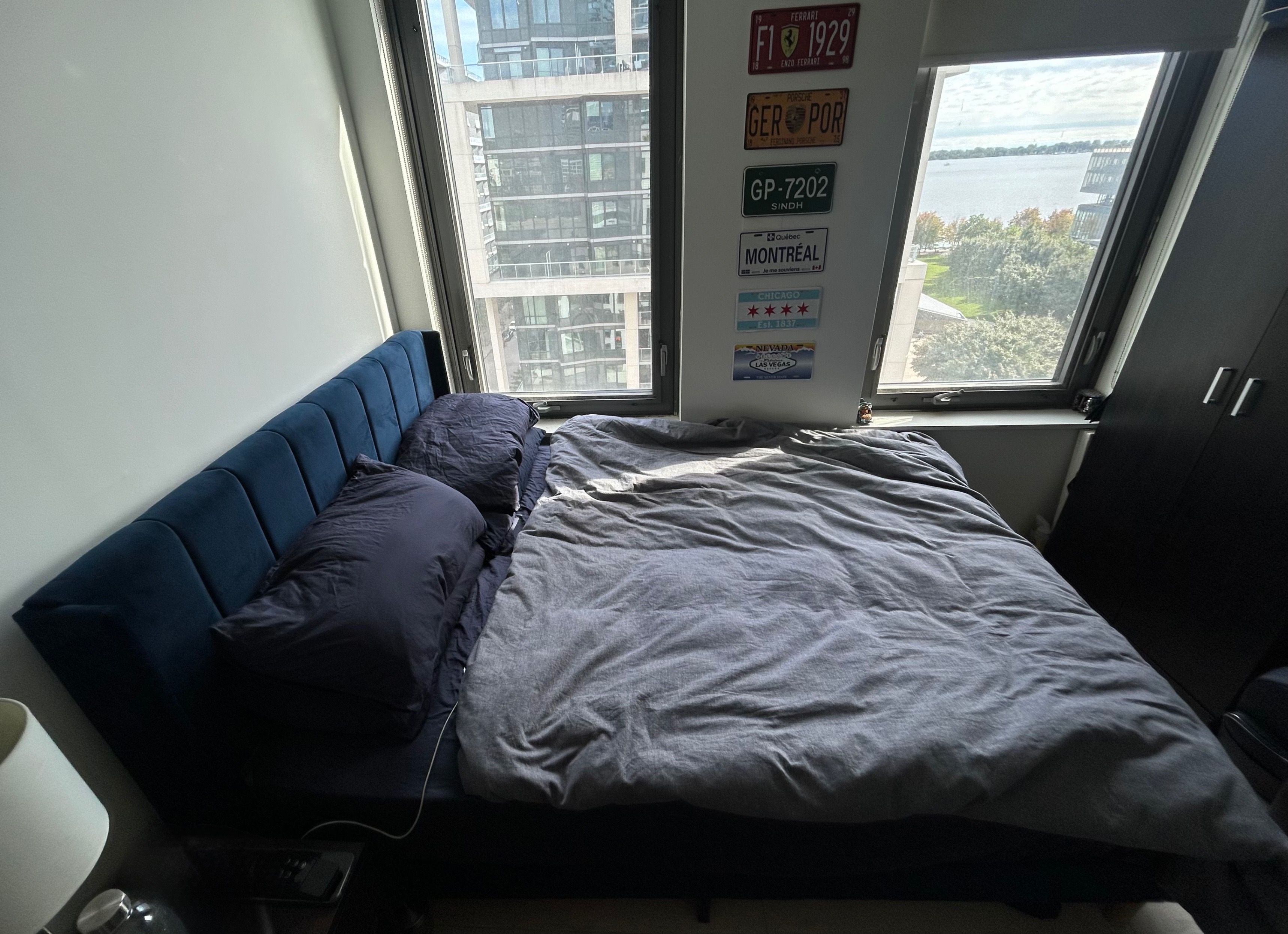Full-size/Double size Upholstered Bed Frame