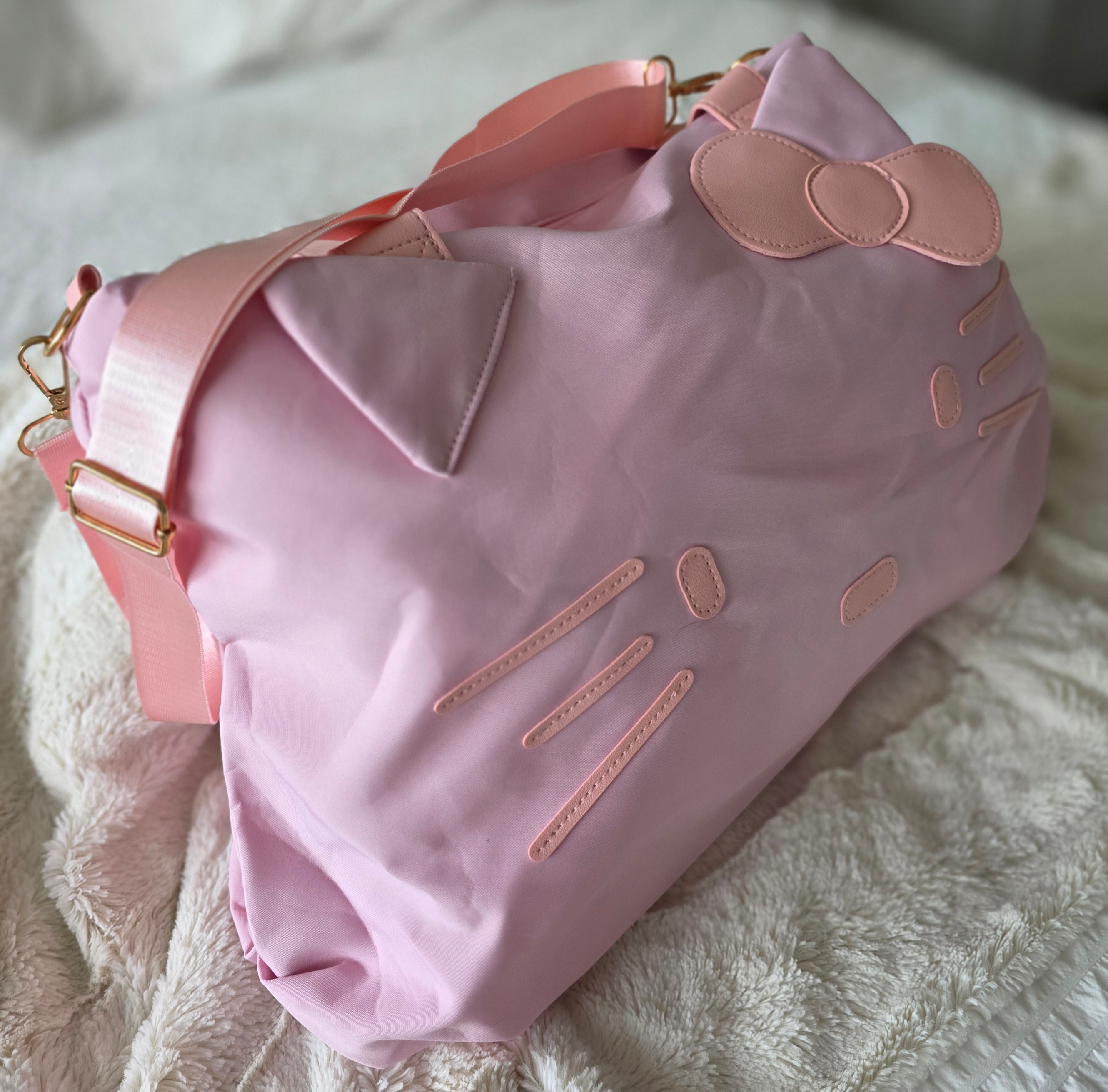 Hello Kitty-Pink-(Pink Eyes/Bow)-Gym/Carry-On Bag-BRAND NEW - photo 3