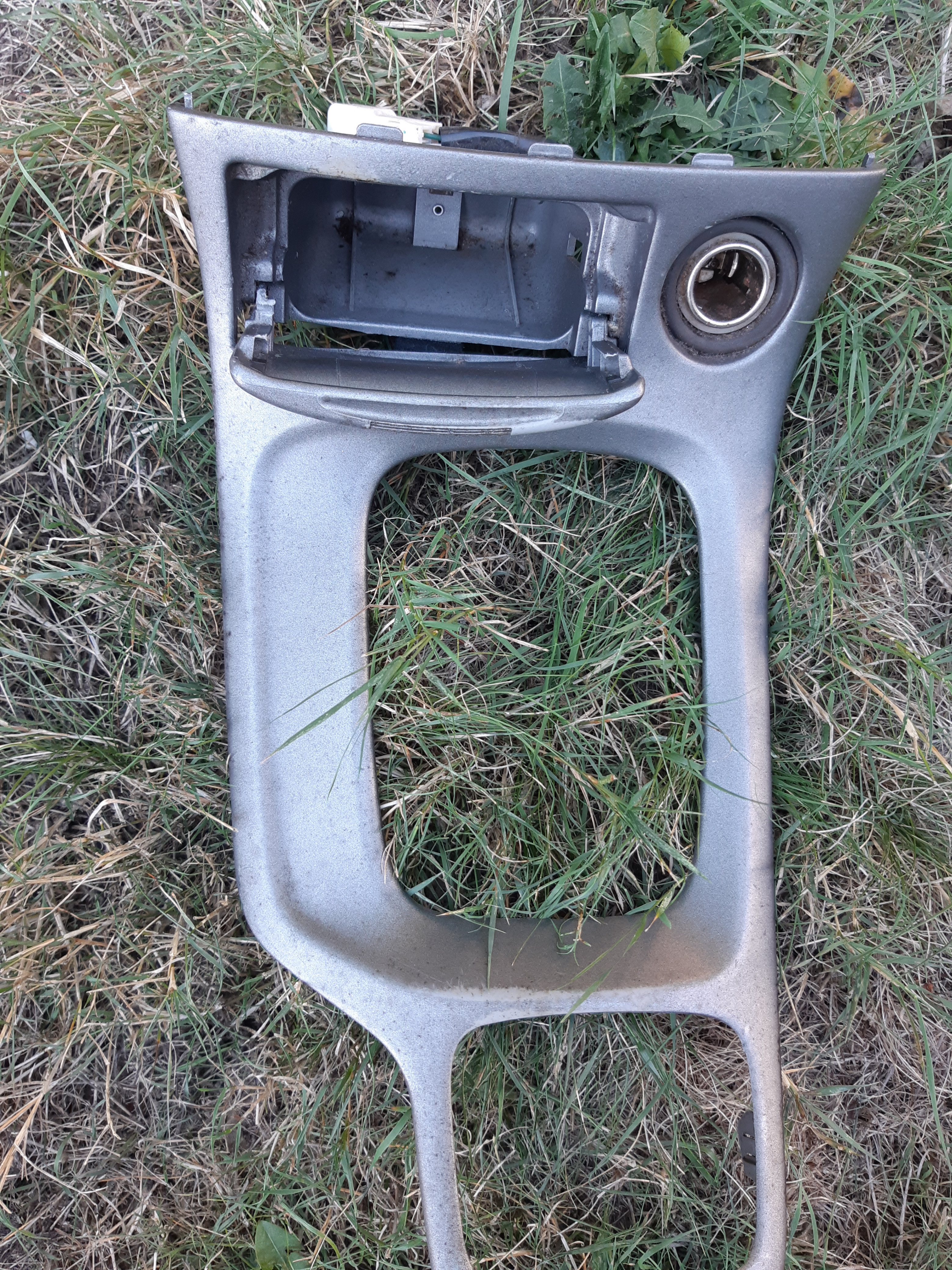 Toyota Celica 00-05 GT/GTS Automatic Shifter Bezel - photo 2