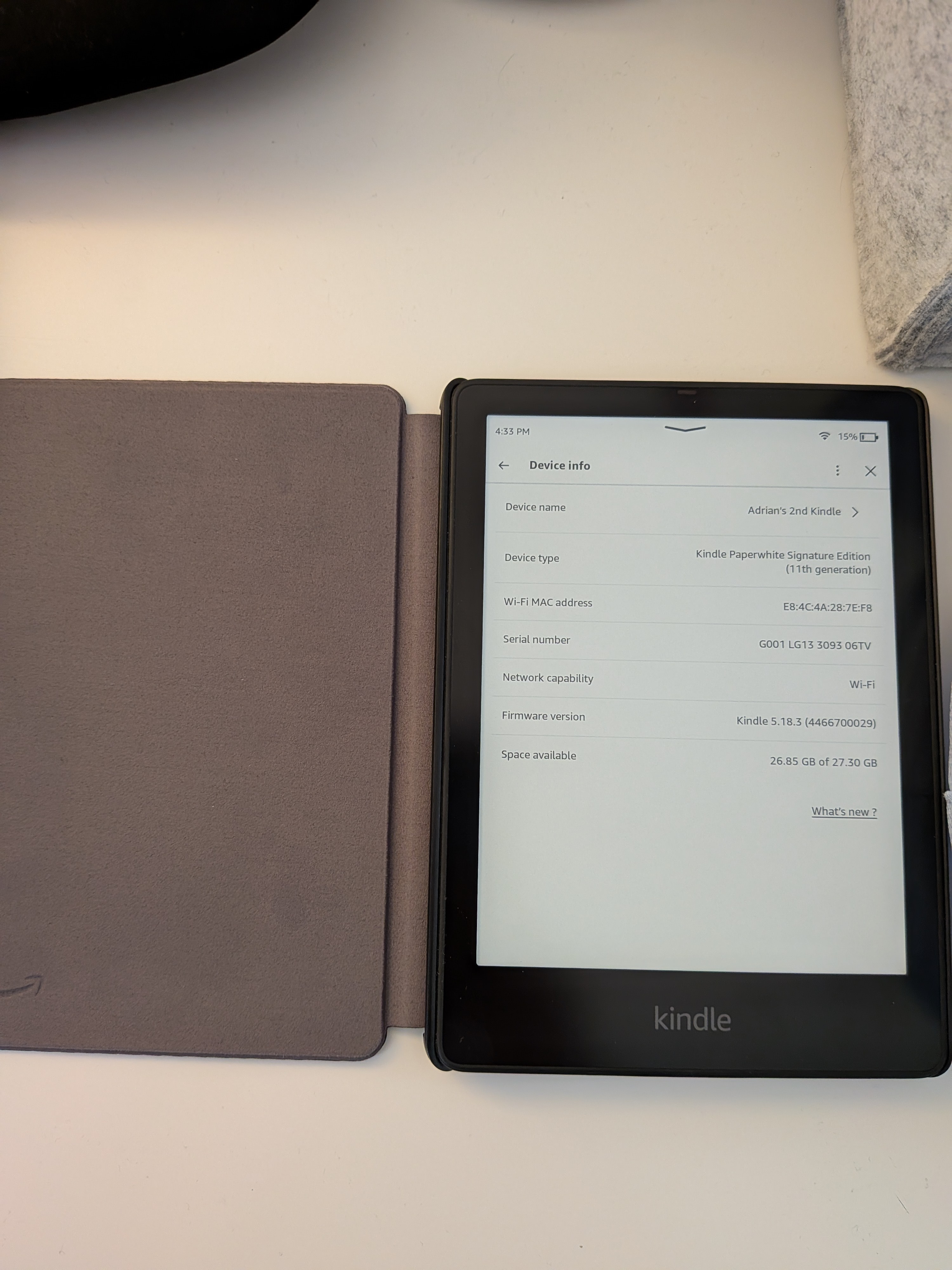 Kindle Paperwhite Signature Edition 11th Gen – Like New + Cover