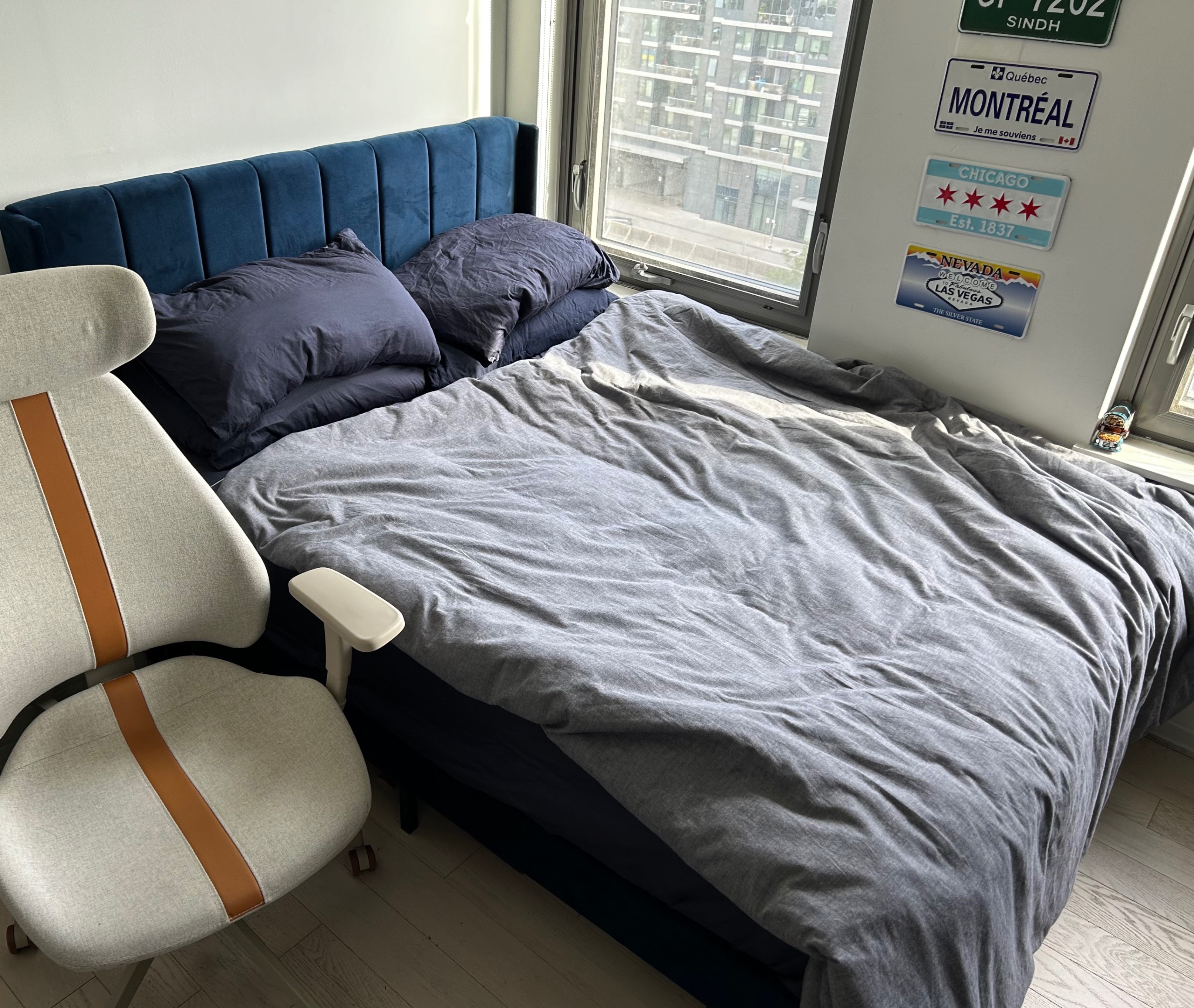 Full-size/Double size Upholstered Bed Frame - photo 2