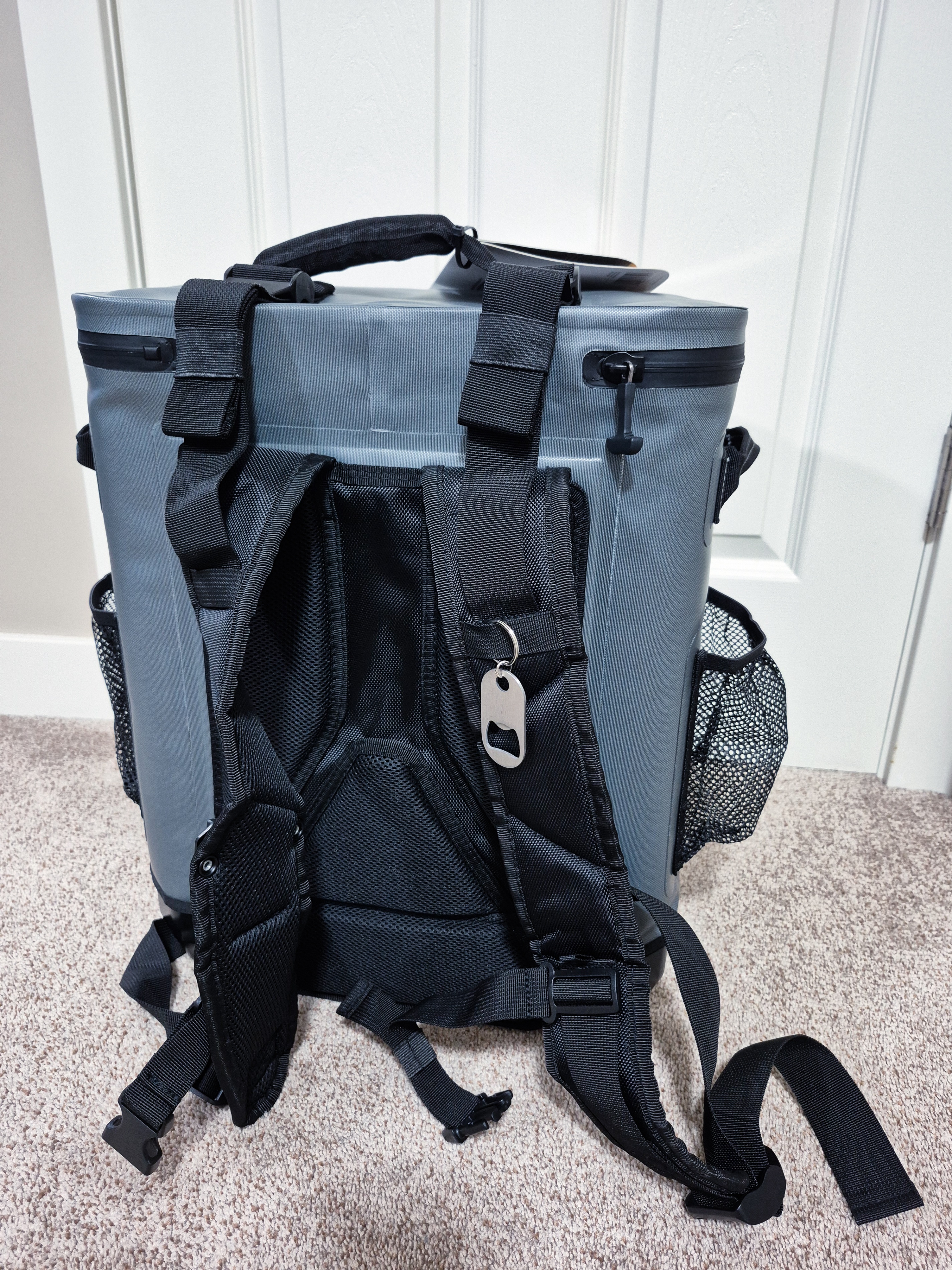 New with Tags! Klein Tools Backpack Cooler Model 62810BPCLR - photo 3