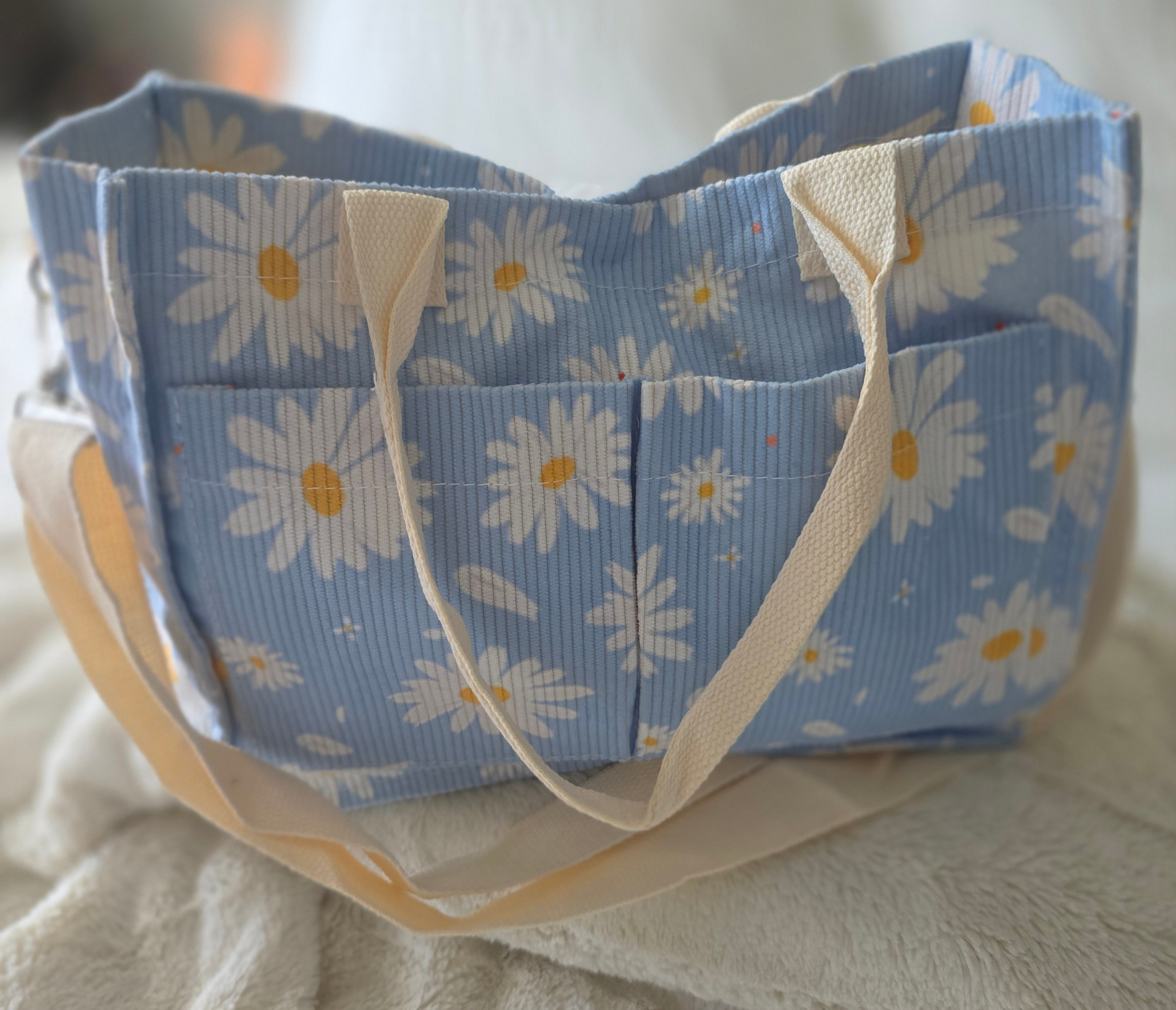 Ladies-Medium-Summer Style "Daisy Pattern"-Corduroy Tote Bag